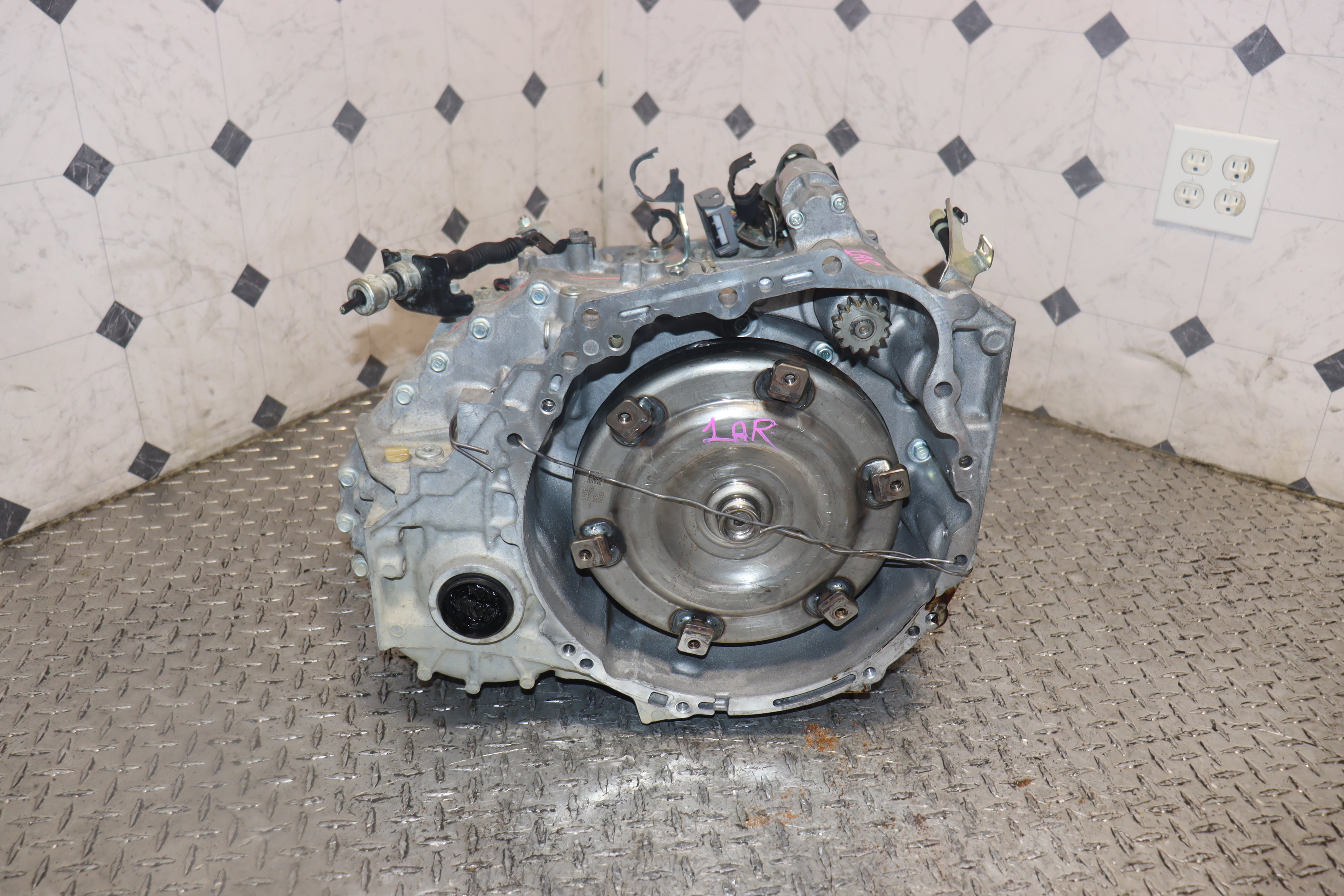 JDM 1AR-FE FWD Transmission for 2009-2016 Toyota Highlander & Venza - Smooth Gear Shifting & Reliable Performance for Daily Commute & Road Trips