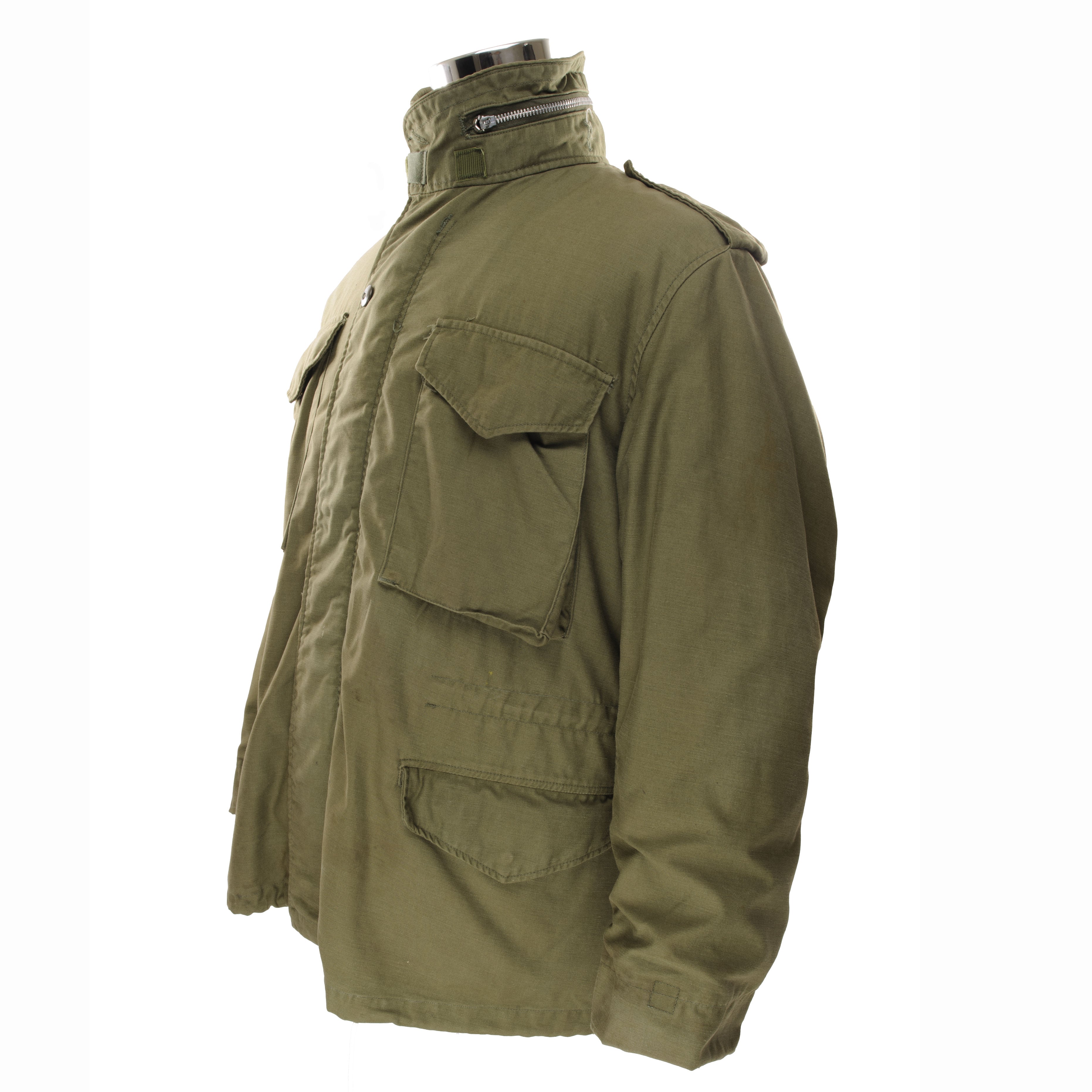 Vintage US Army M65 Field Jacket - Authentic 1965 Military Surplus, Vietnam War Era, Size Medium Short - Perfect for Outdoor Adventures, Historical Reenactments & Casual Wear