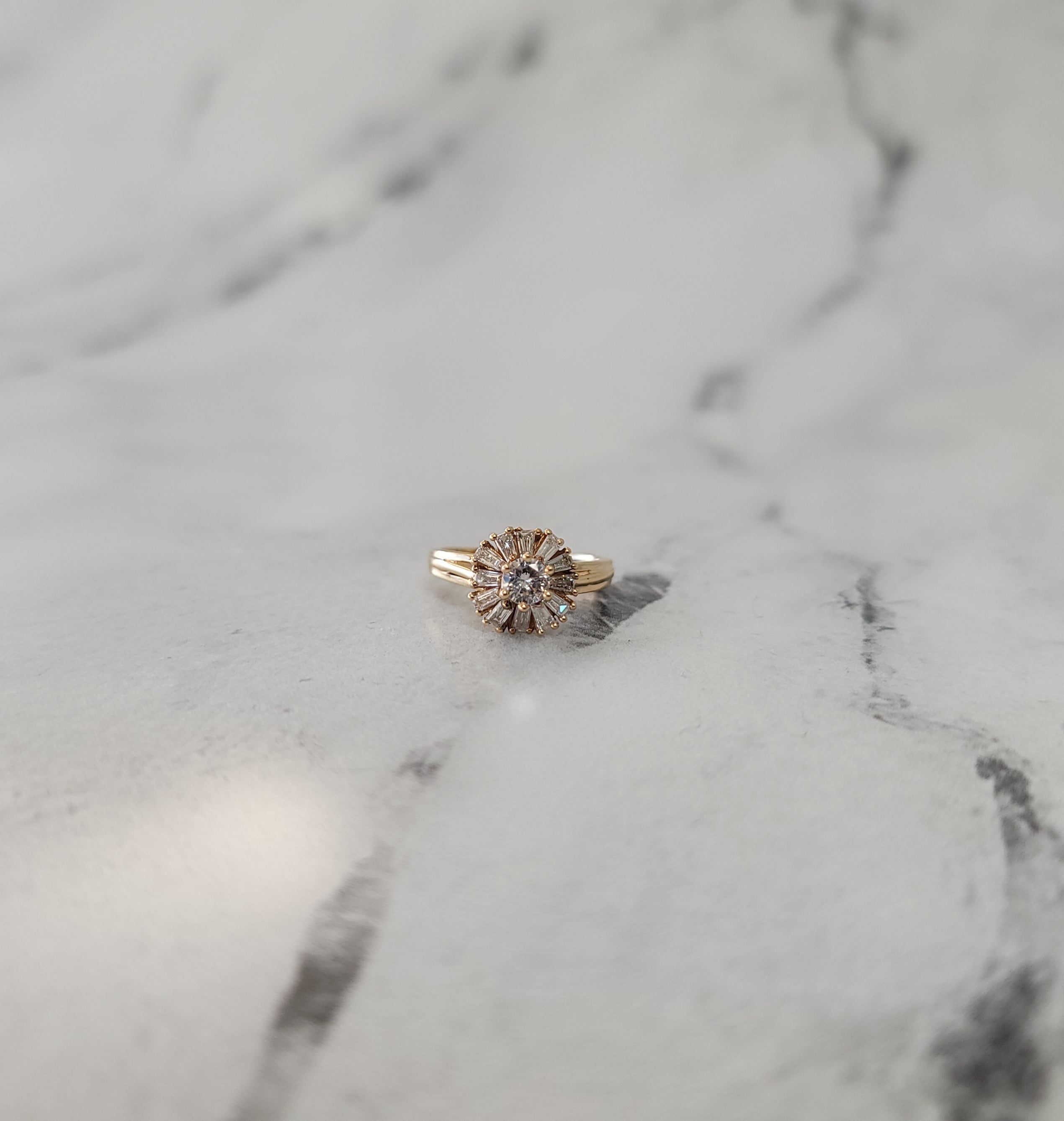1 Carat Diamond Halo Engagement Ring for Women - Elegant Wedding Band, Anniversary Gift & Proposal Jewelry (Perfect for Bridal, Valentine's Day & Special Occasions)
