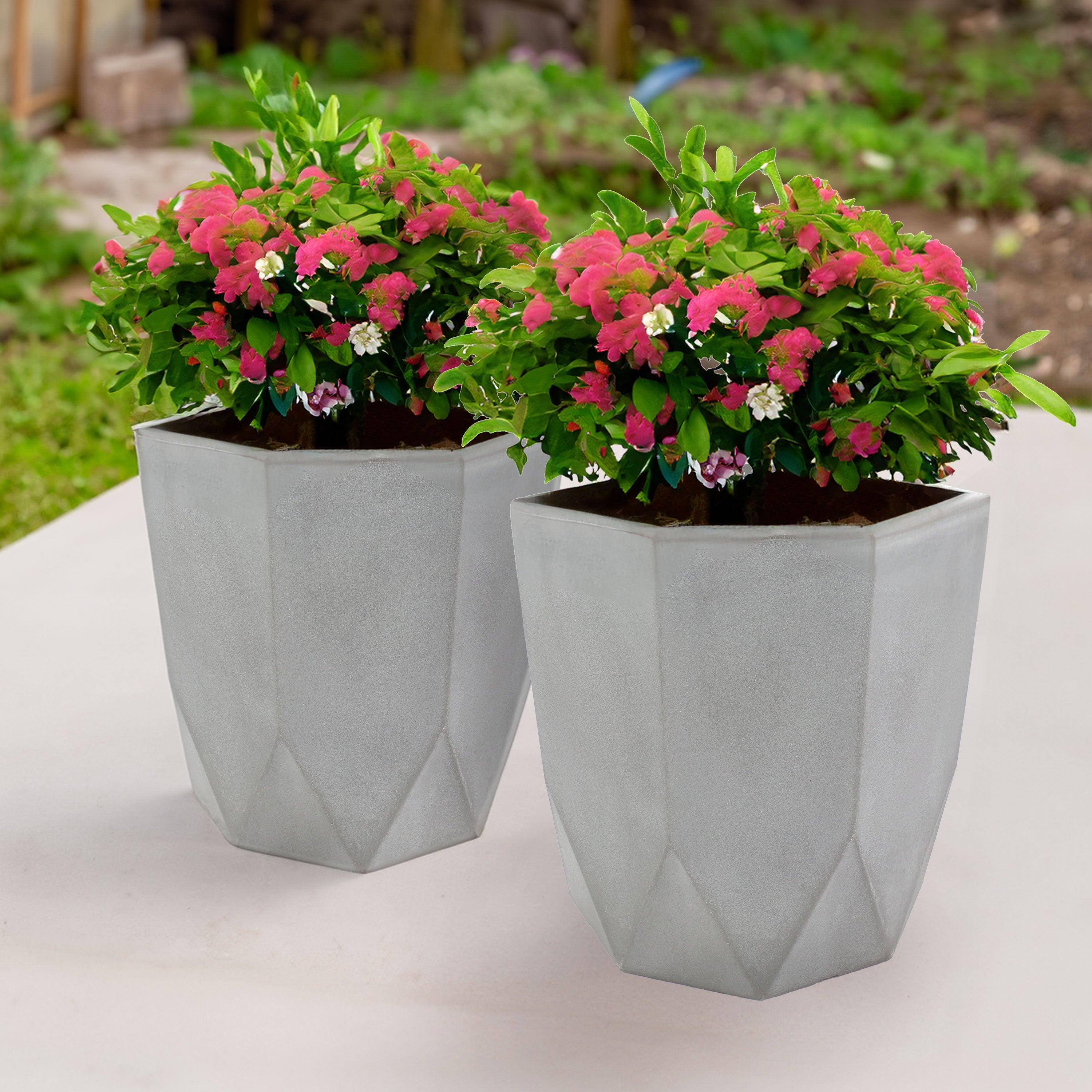 Modern Faceted Polyresin Planter - Light Gray Indoor/Outdoor Flower Pot - 14.75 Inch Decorative Garden Planter for Home, Patio, and Office Decor
