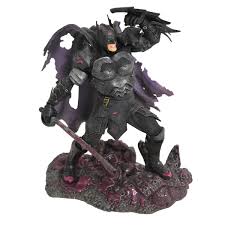 Batman Armored Edition PVC Diorama Gallery Figure - DC Comics Collectible Statue for Home Display & Office Decor