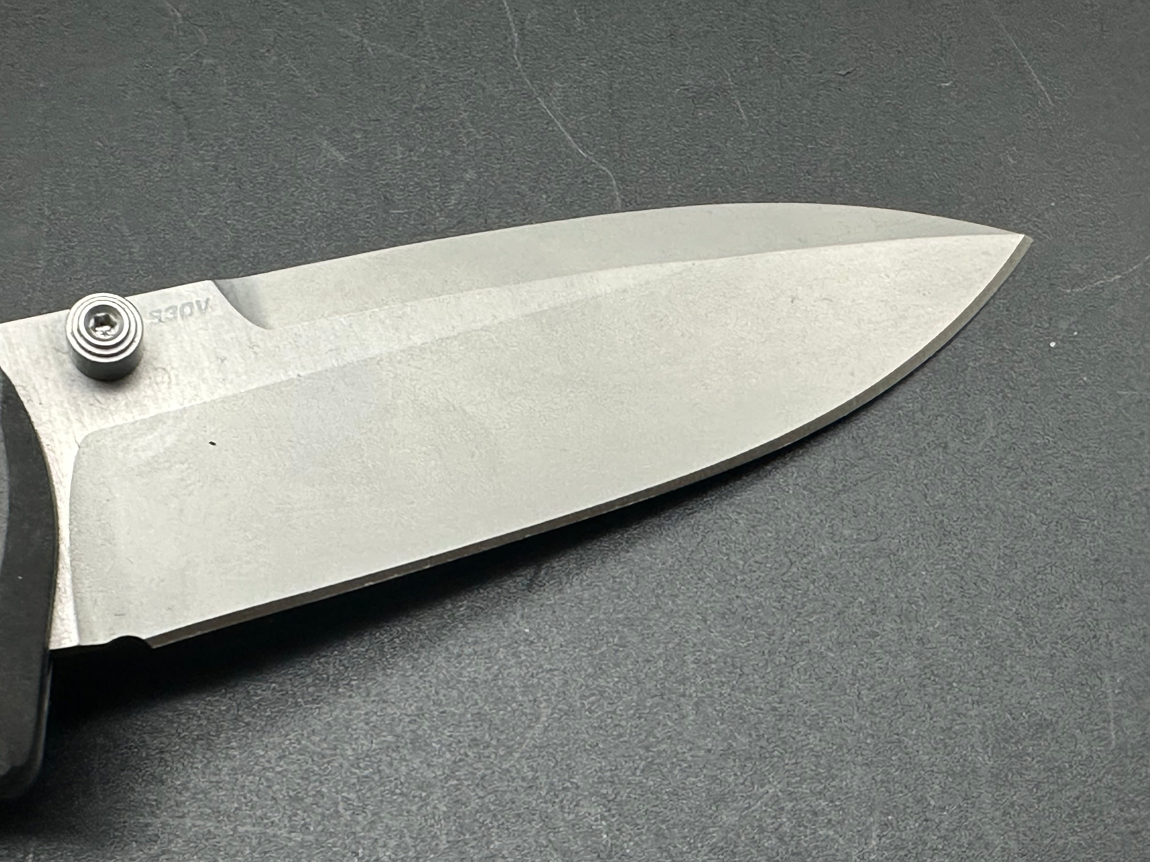 Benchmade Mini Presidio II CF-Elite Folding Knife - Premium EDC Pocket Knife for Outdoor, Camping, Hiking & Everyday Carry