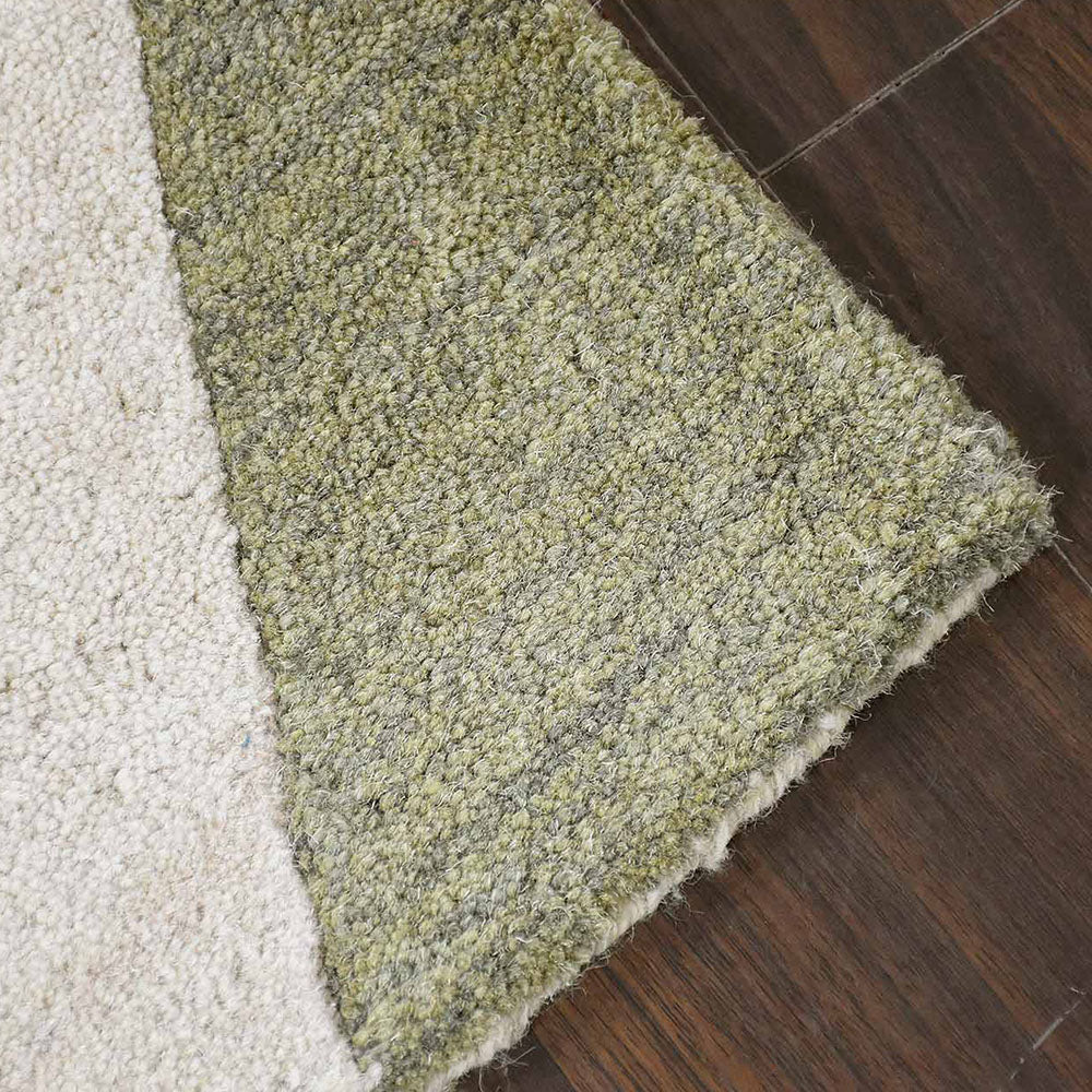 Heriz Serapi Hand Tufted Wool Rug - Traditional Persian Design for Living Room, Bedroom & Home Decor
