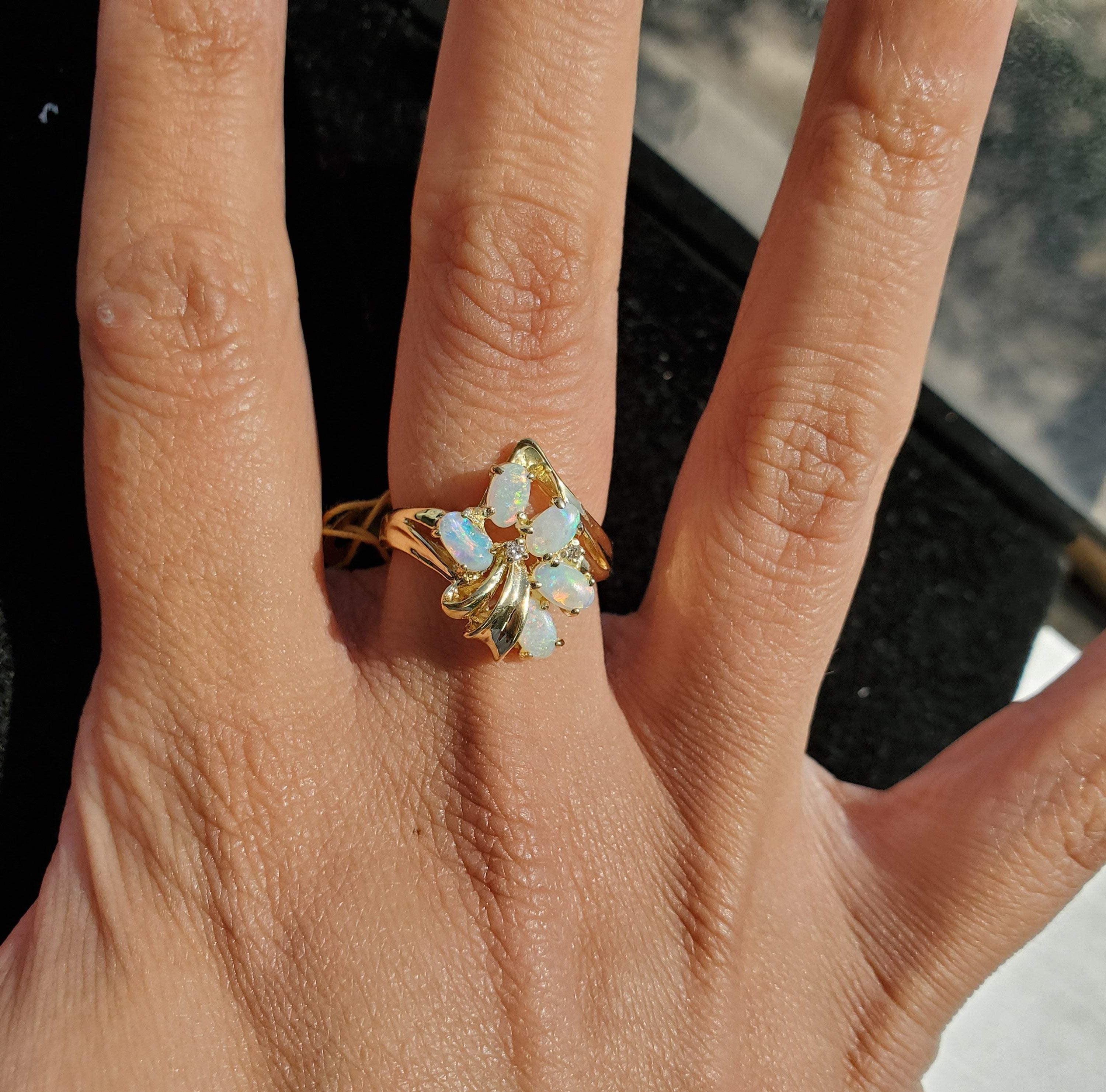 14K Yellow Gold Oval Opal Cluster Diamond Ring for Women - Elegant Vintage Style Jewelry for Engagement, Wedding, Anniversary & Special Occasions