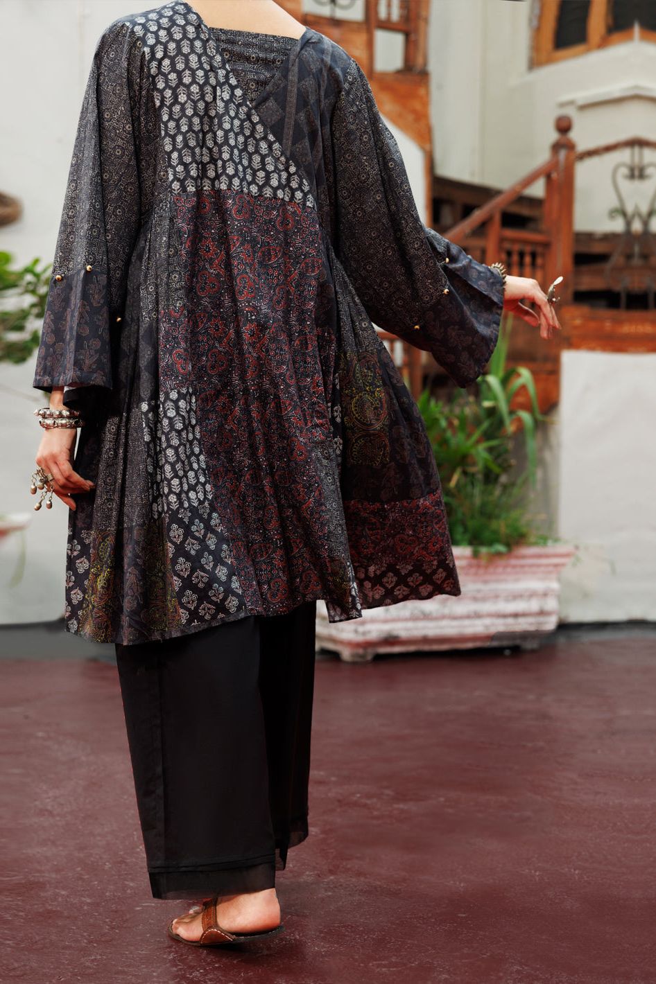 Stylish Cambric Digital Printed Black Kurti for Women | Elegant Almirah Collection | Perfect for Casual Wear, Parties & Festive Occasions