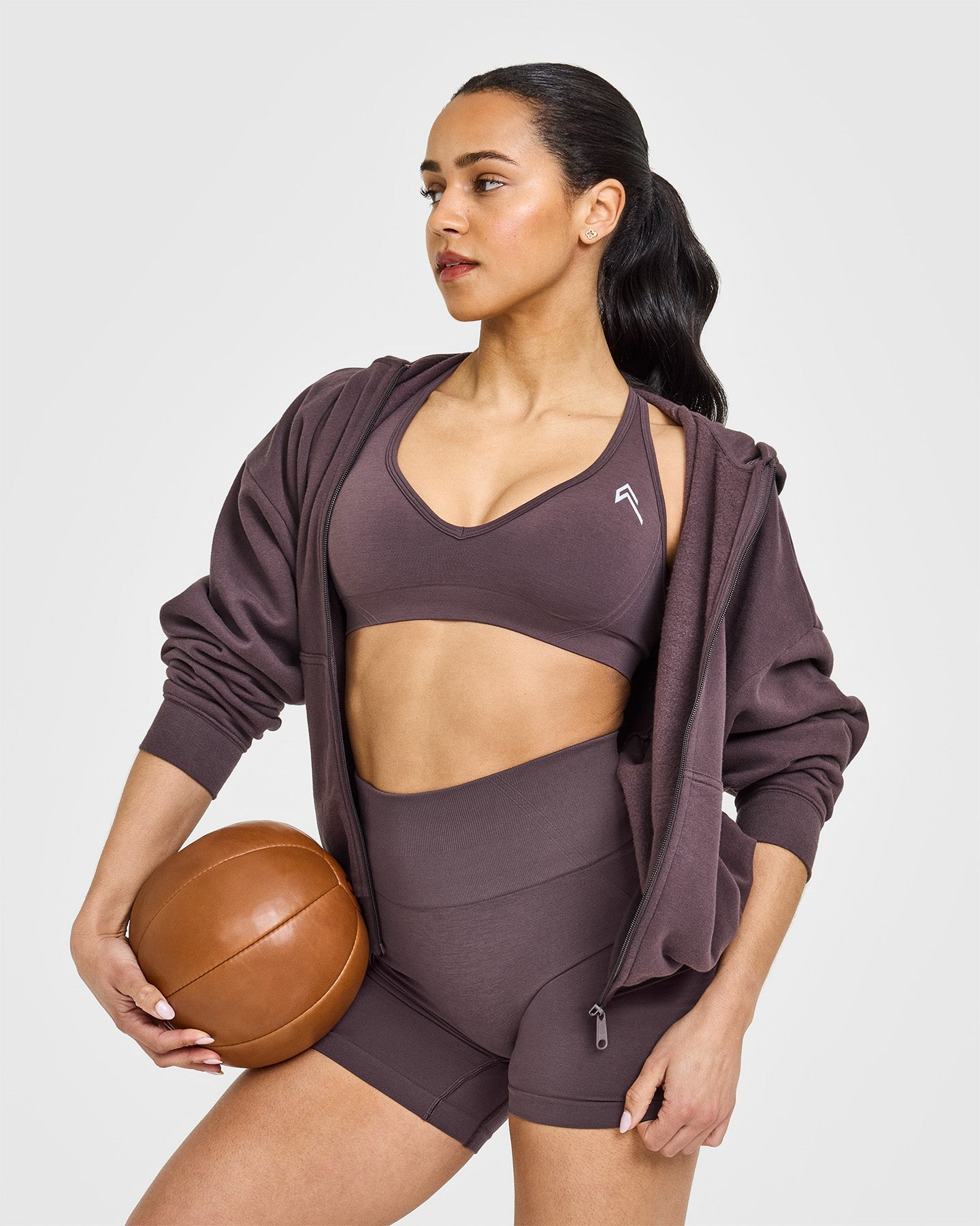 Effortless Seamless Racerback Sports Bra for Women - Comfortable Workout Top in Umber Brown | Perfect for Yoga, Running & Gym