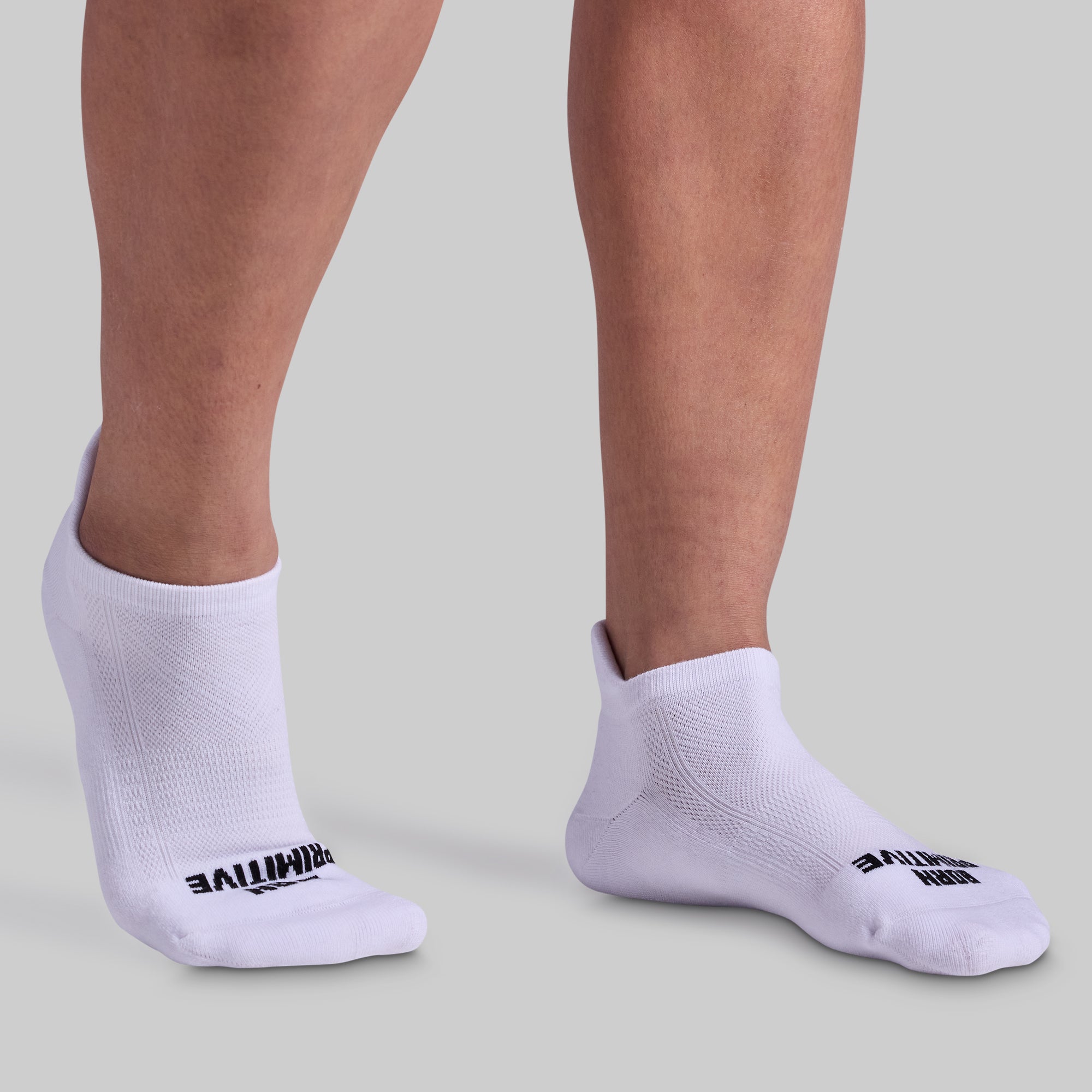 High-Performance Ankle Socks 2-Pack - Breathable & Cushioned for Running, Gym & Everyday Wear (Black/White)