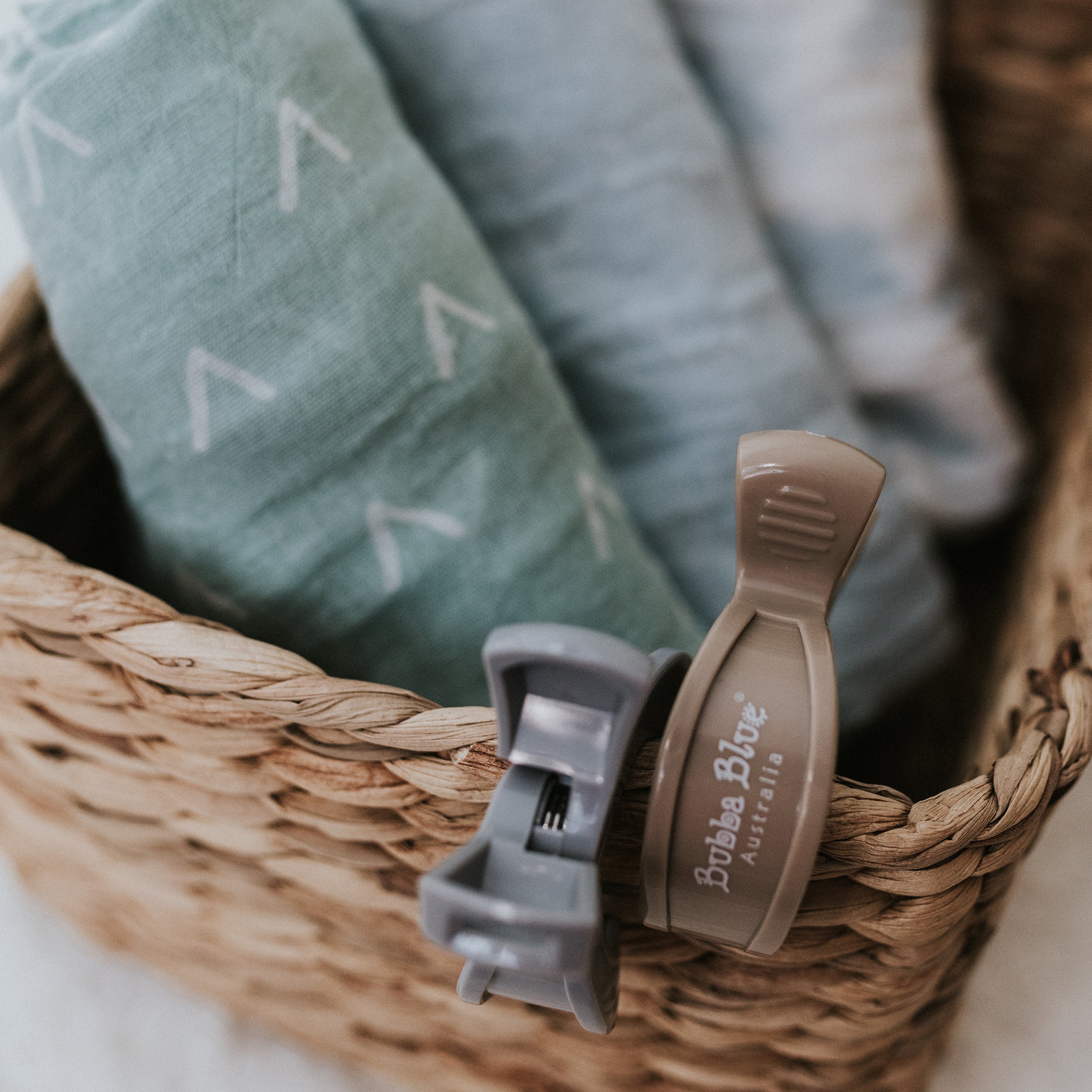4-Pack Unisex Pram Clips - Grey, Sand, Nutmeg & Terracotta | Secure Baby Stroller Accessories for Shopping Trips & Outdoor Adventures