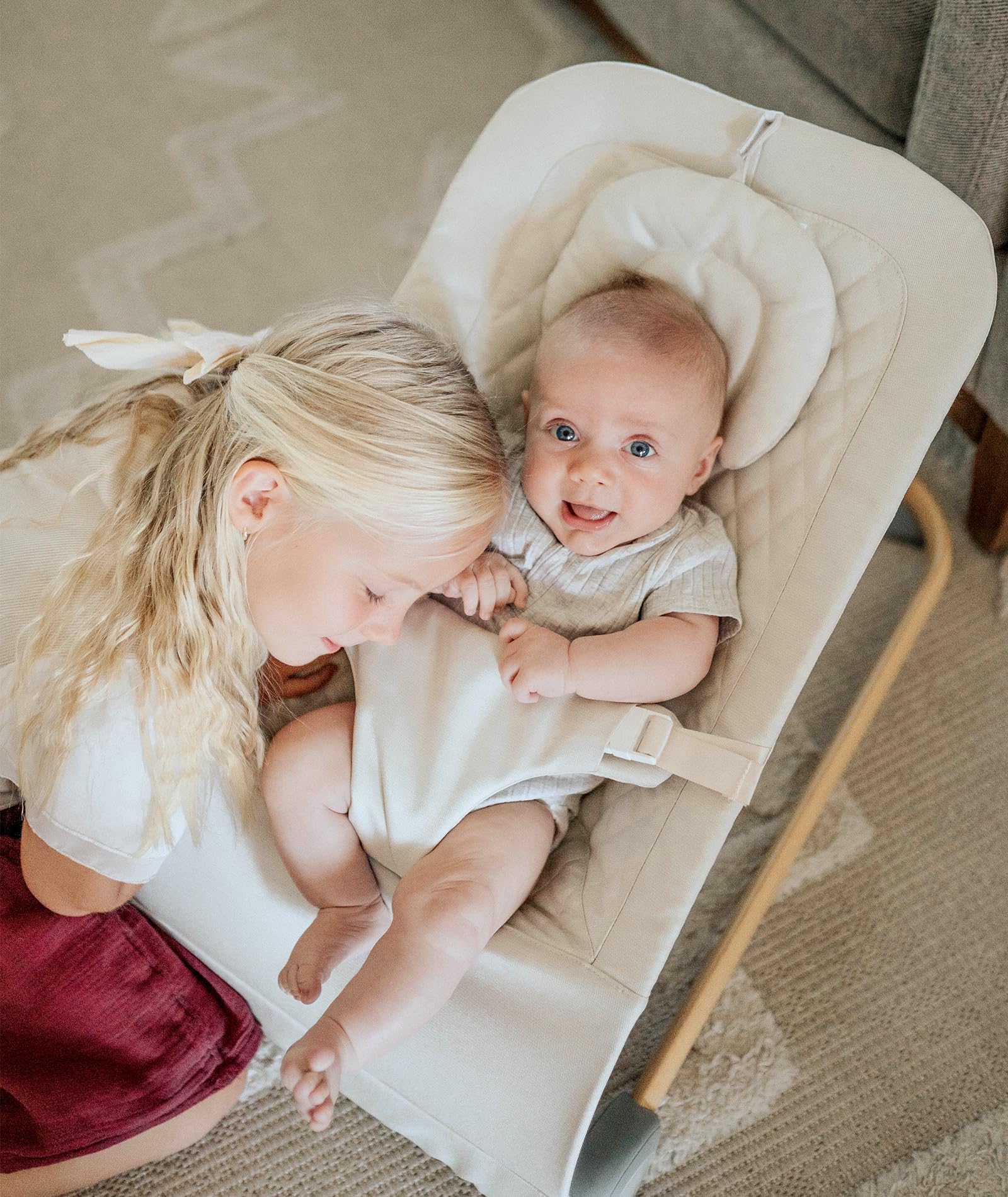 Fodoss Baby Bouncer - Portable Infant Bouncer Seat with Ergonomic Design | Lightweight Baby Bassinet & Rocking Chair for Newborns | Perfect for Nursery, Travel & Soothing Fussy Babies (Beige)