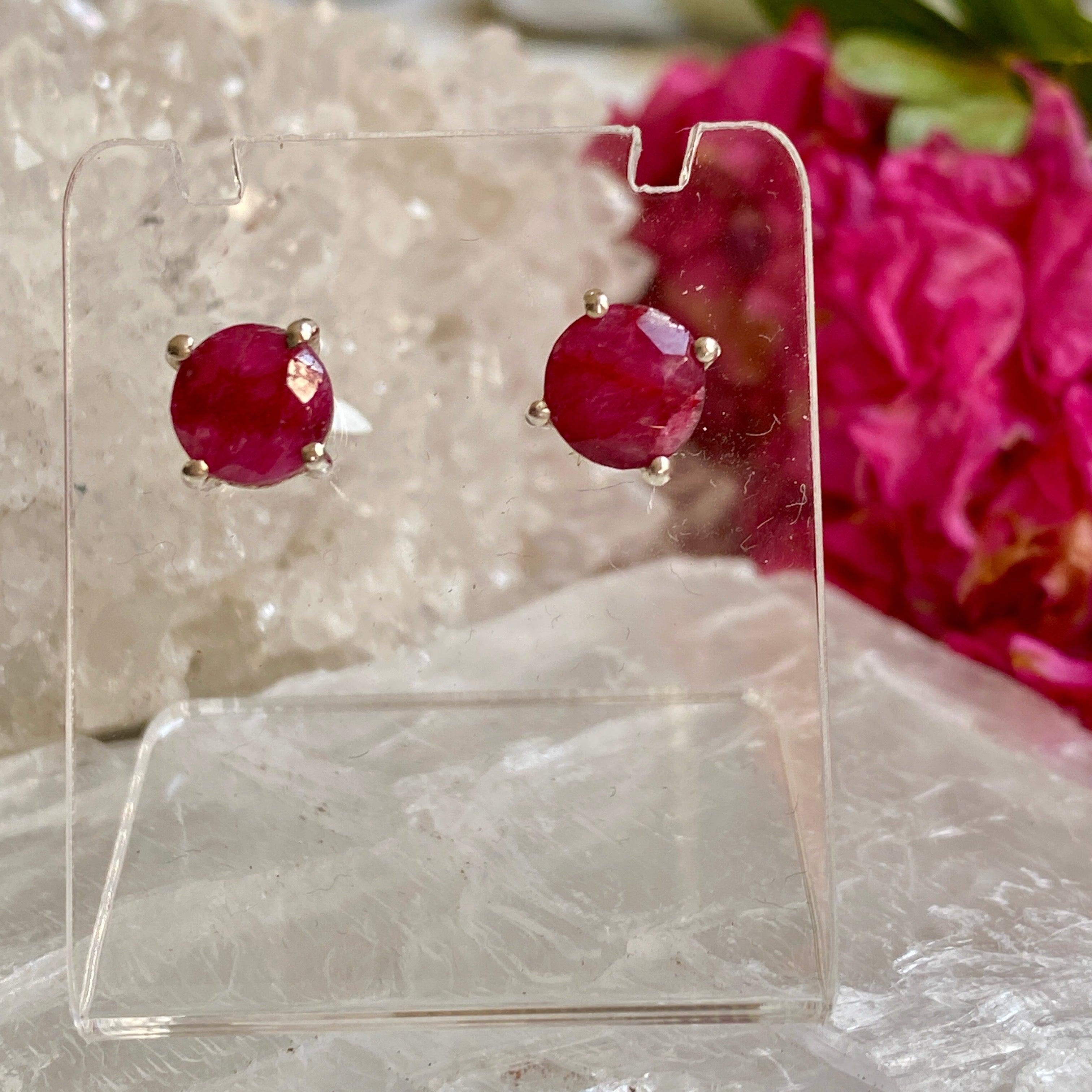Ruby Round Faceted Stud Earrings KEGJ921 - Elegant Jewelry for Women, Perfect for Parties, Weddings & Everyday Wear