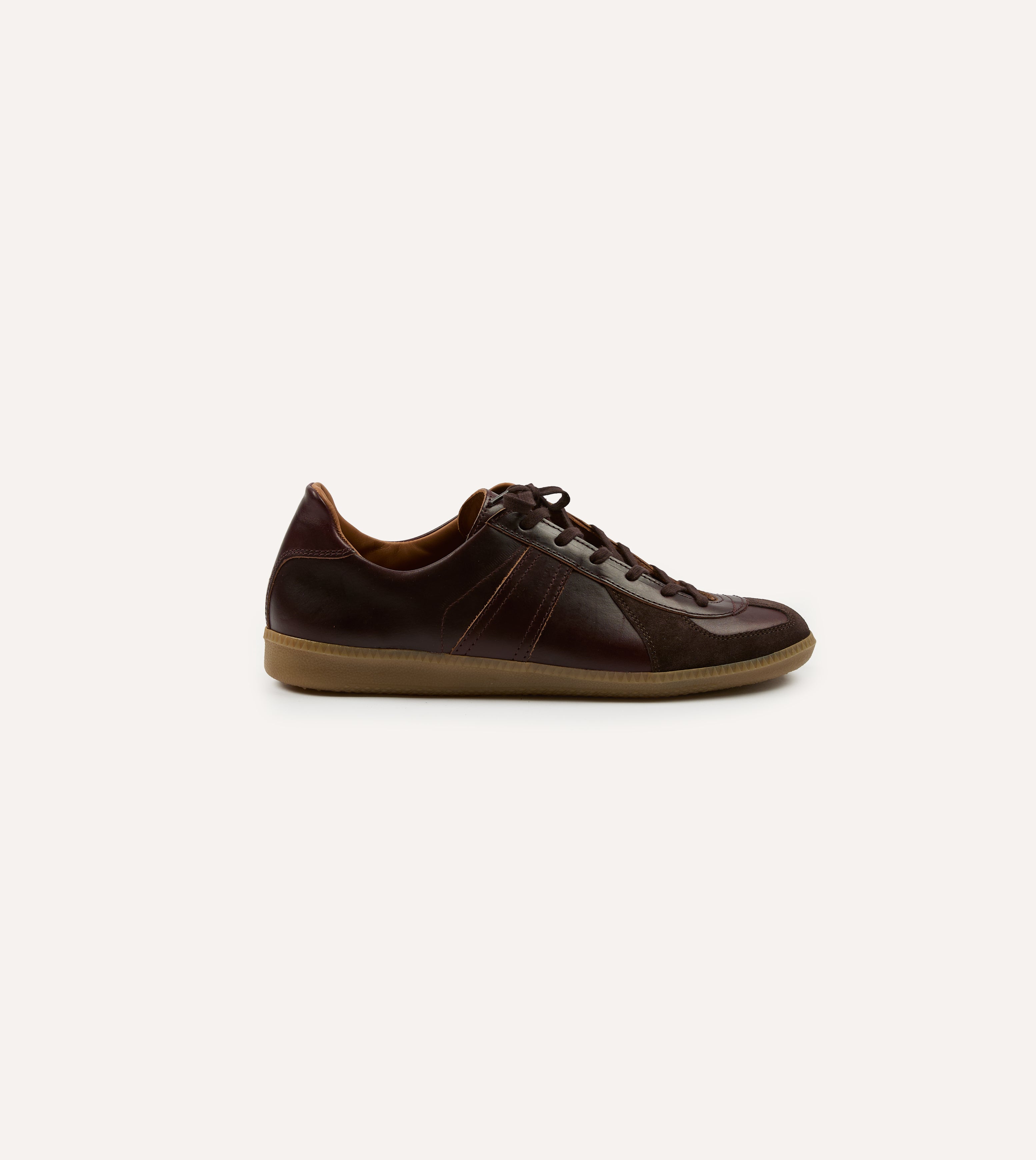 Vintage Brown German Military Trainer Shoes - Authentic Reproduction for Men & Women | Casual Wear, Outdoor Hiking & Retro Fashion