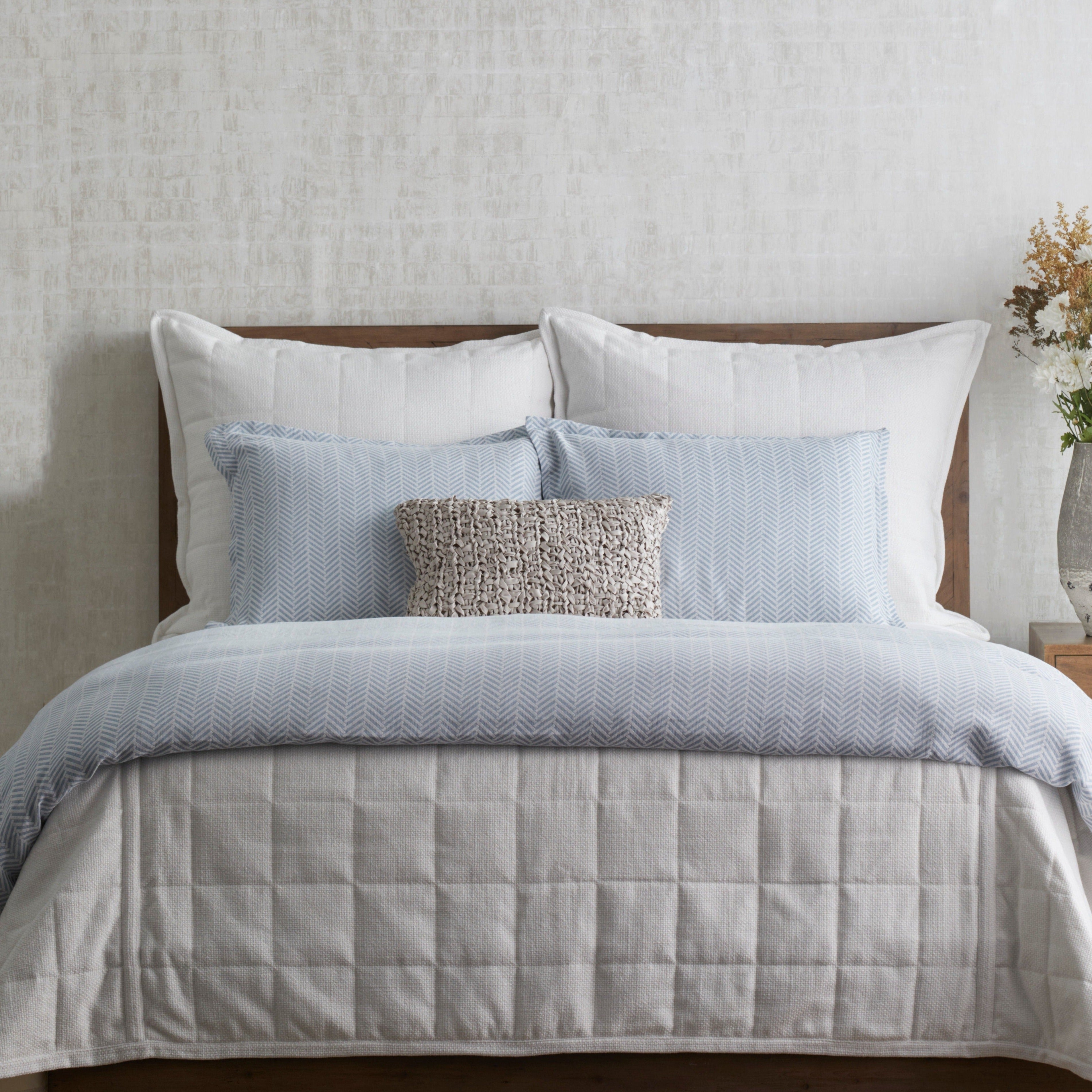 Luxury Aran Duvet Set - Soft & Breathable Bedding for All Seasons | Perfect for Master Bedroom, Guest Room & Vacation Homes