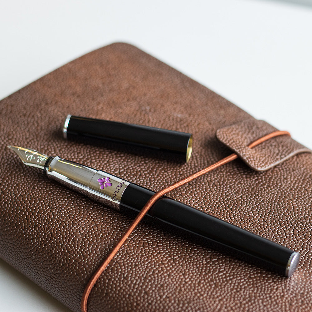 Premium Diplomat CLR Fountain Pen - Black Lacquer Finish - Luxury Writing Instrument for Business, Calligraphy & Gift Giving