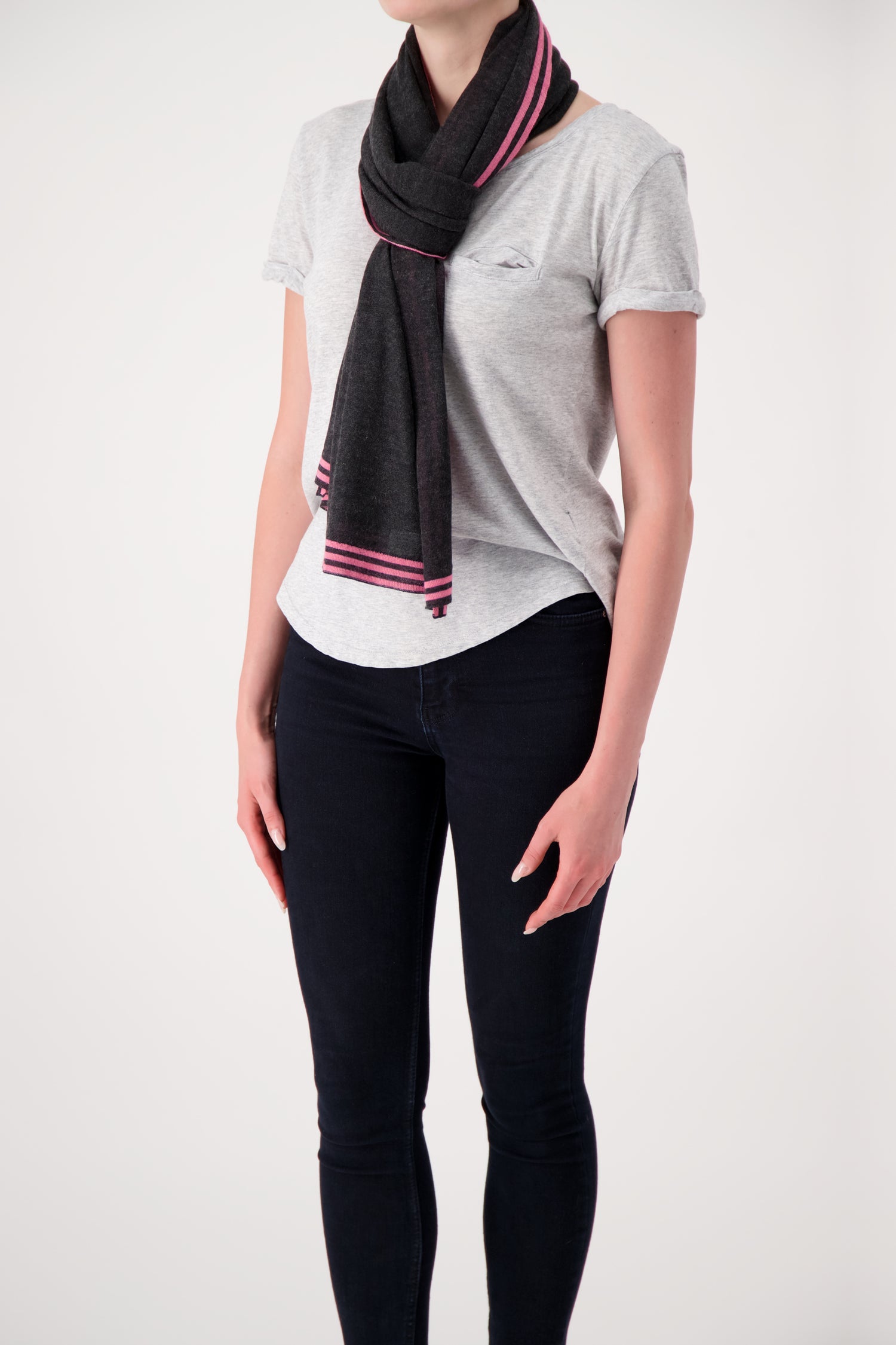 Faliero Sarti Black Emma Scarf - Luxury Italian Cashmere Wrap for Women - Perfect for Winter, Office & Evening Events
