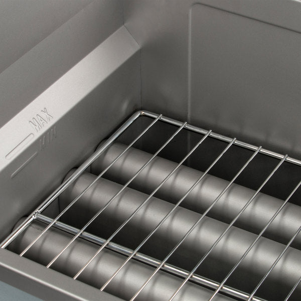 **Globe GFF80PG 80 lb. Stainless Steel Commercial Liquid Propane Floor Fryer – Perfect for Restaurants, Food Trucks & Catering**