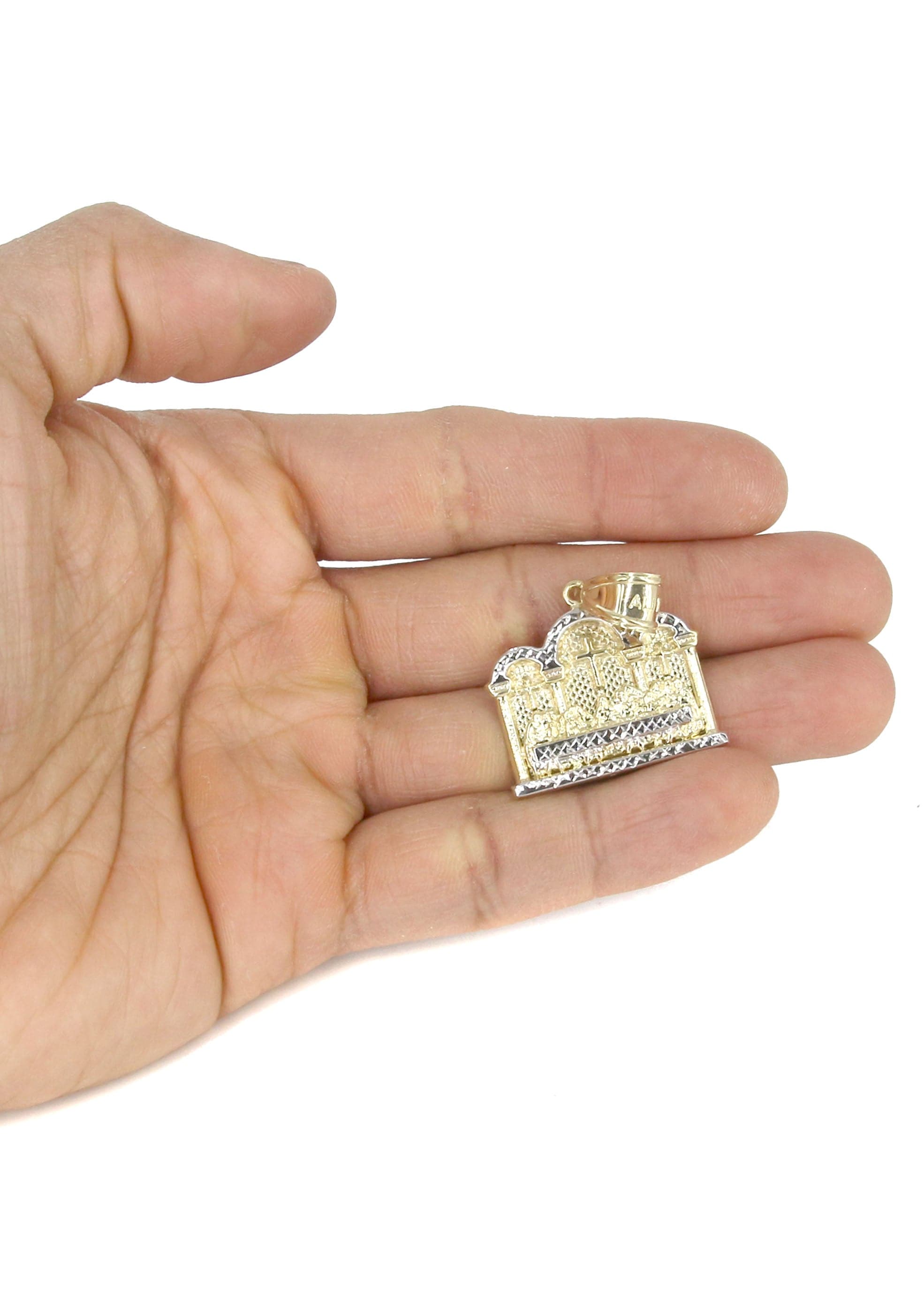10K Yellow Gold Last Supper Pendant Necklace for Men & Women - 13.5g Religious Jewelry - Perfect for Baptism, Confirmation & Christian Gifts