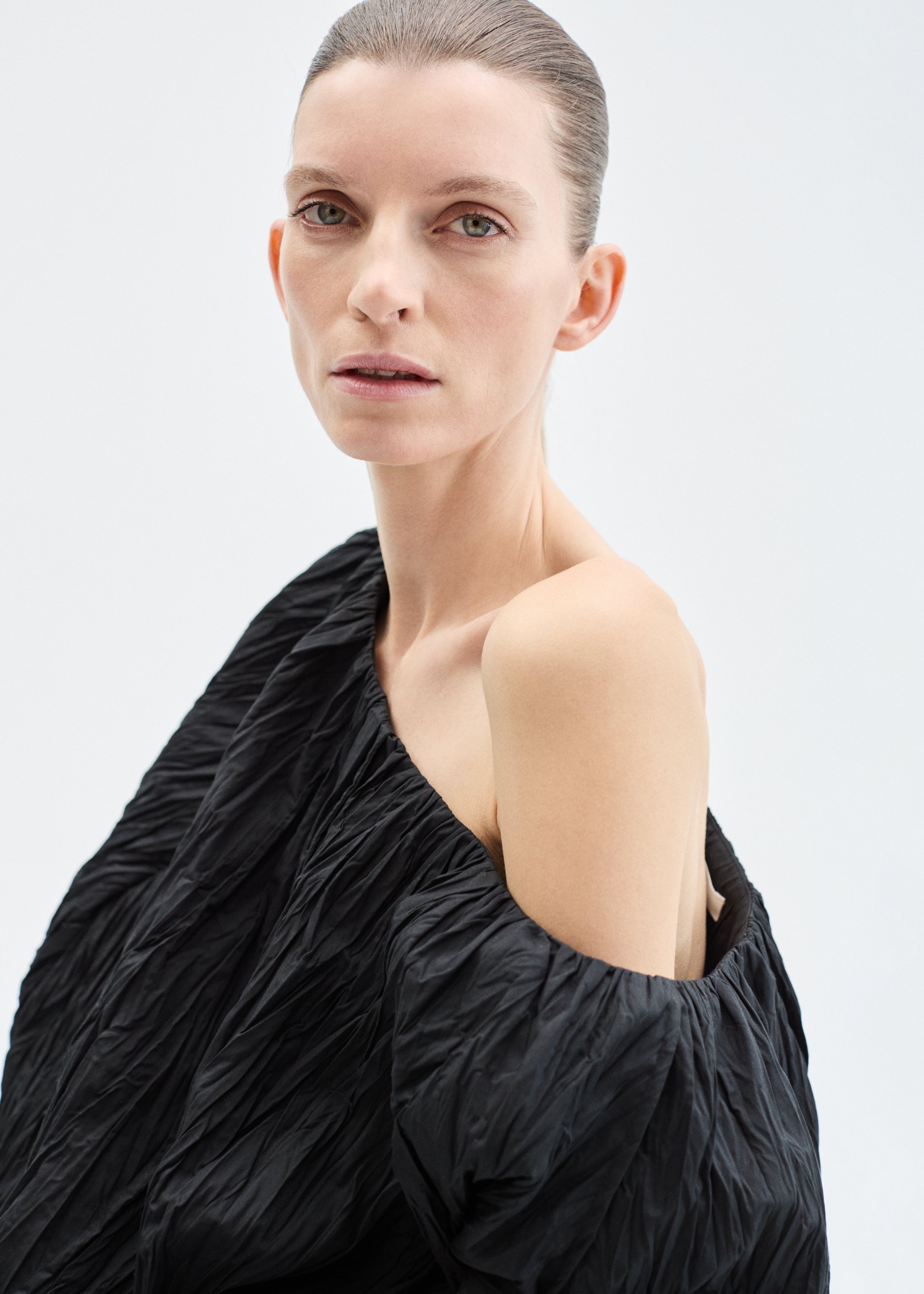Tulip Off Shoulder Plissé Top for Women - Elegant Black Blouse for Summer, Party & Date Night Outfits
