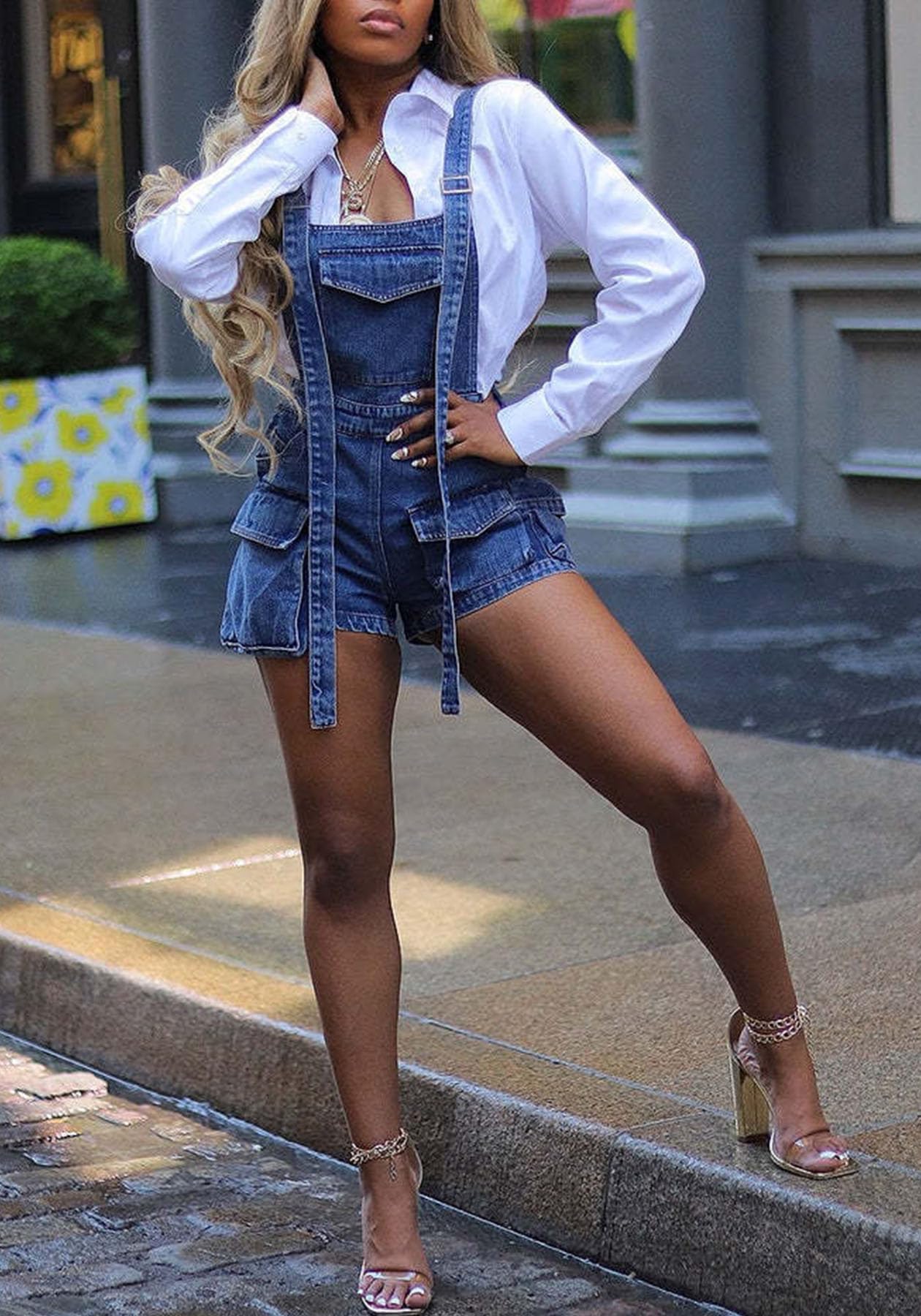 LETSVDO Women's Denim Overalls Shorts - Adjustable Strap Cargo Bib Jumpsuit with Pockets | Casual Jean Romper Shortalls for Summer Outfits, Beach Wear & Outdoor Activities