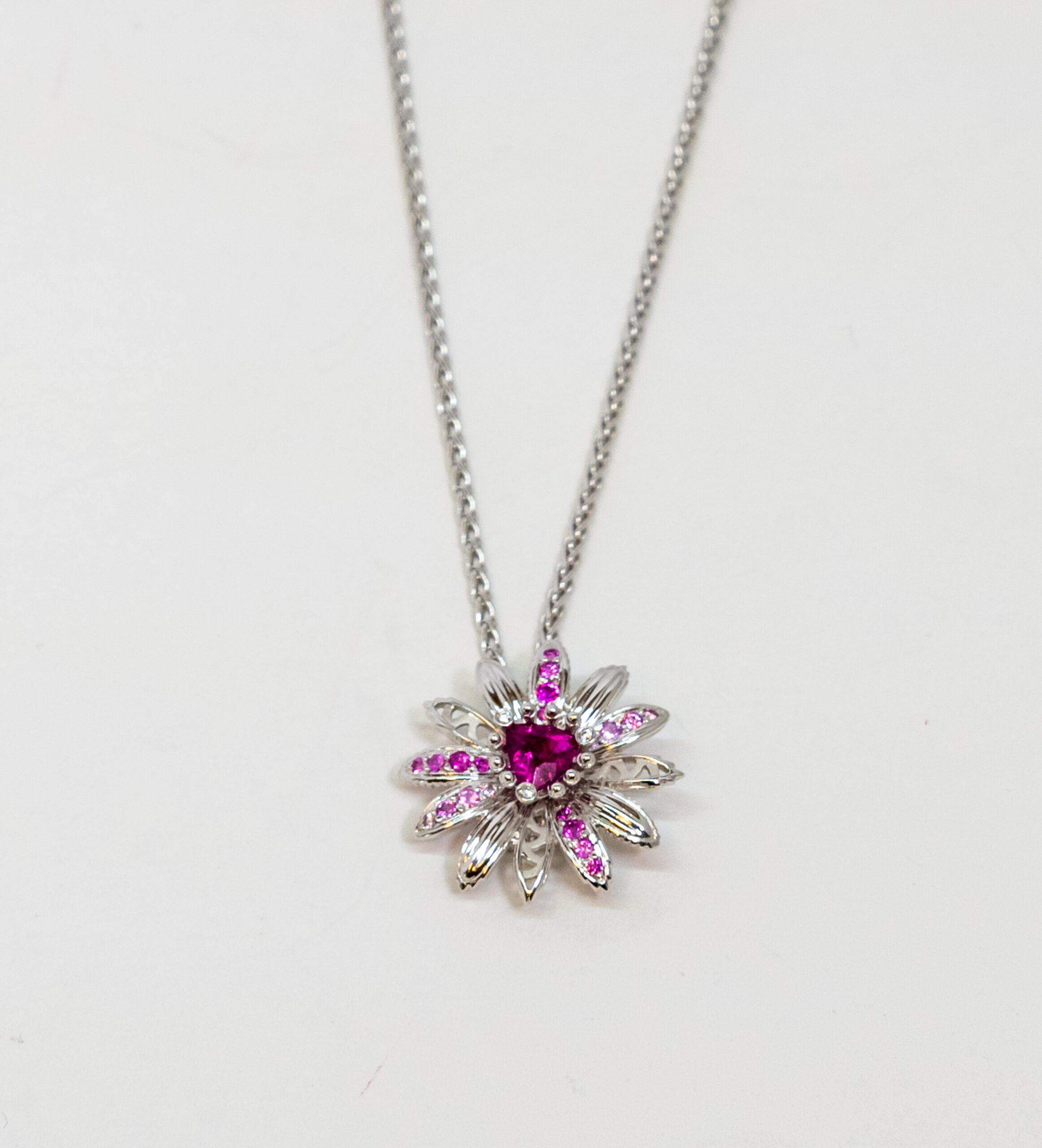 18K White Gold & Sapphire Pendant Necklace - Carrera Y Carrera Gardenia Collection | Elegant Jewelry Gift for Women, Perfect for Weddings & Special Occasions