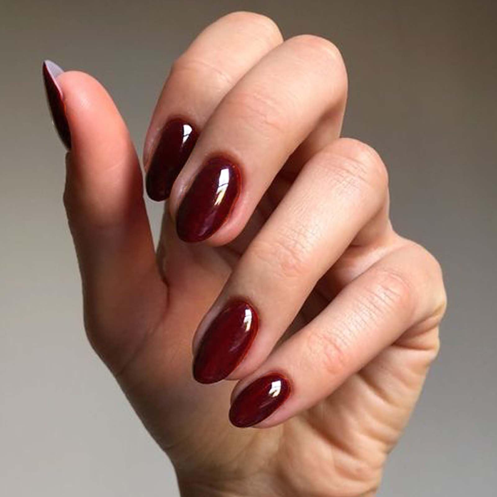 GLAMERMAID Short Oval Press on Nails - 24Pcs Burgundy Jelly Gel Fake Nails with Glossy UV Finish | Reusable Acrylic False Nails for Women | Perfect for Spring Summer Gothic Manicure & Special Occasions