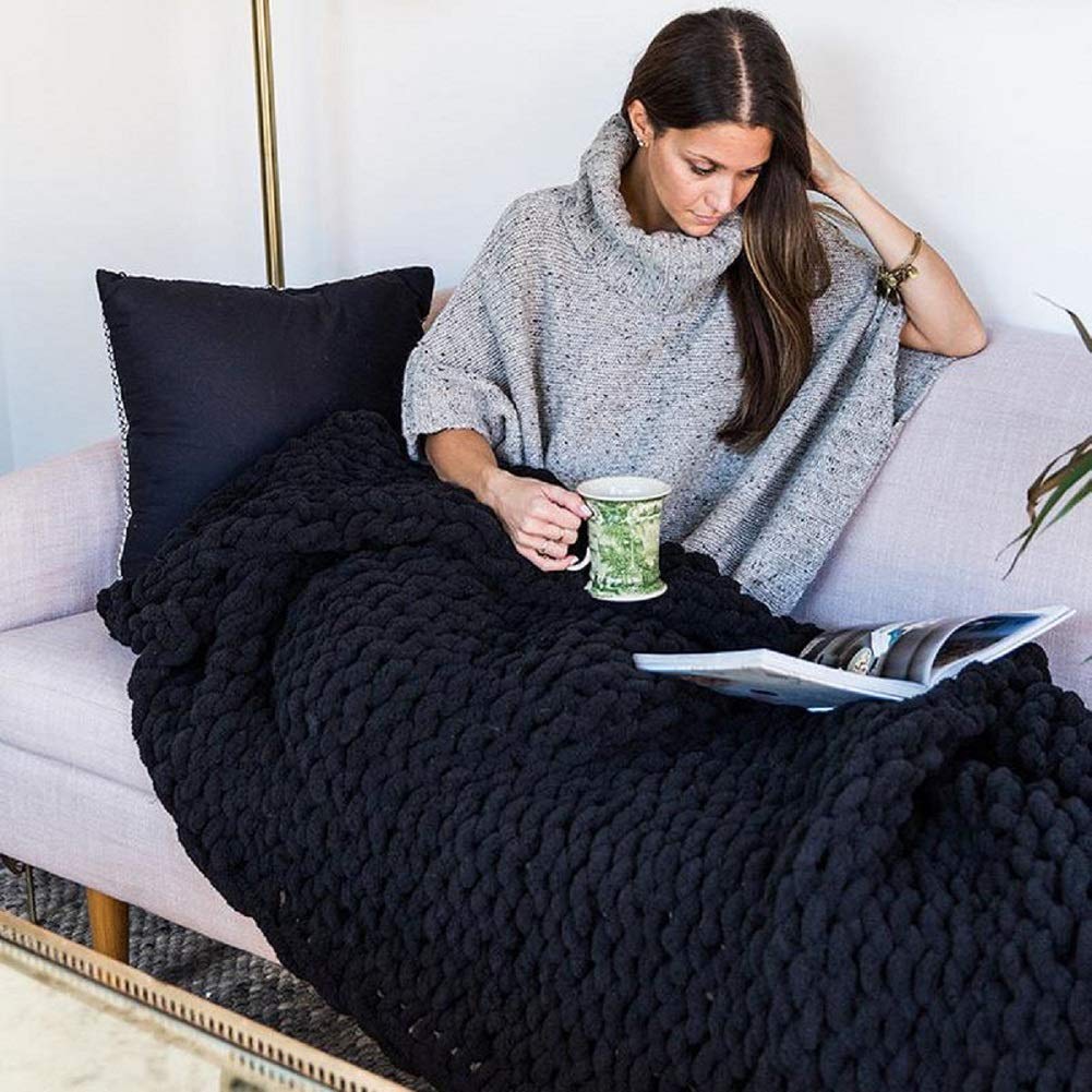 VIYEAR Chunky Knit Throw Blanket - Super Soft Jumbo Chenille Yarn for Bed & Couch - 40x59 Inches Black - Perfect for Cozy Nights, Winter Warmth & Home Decor