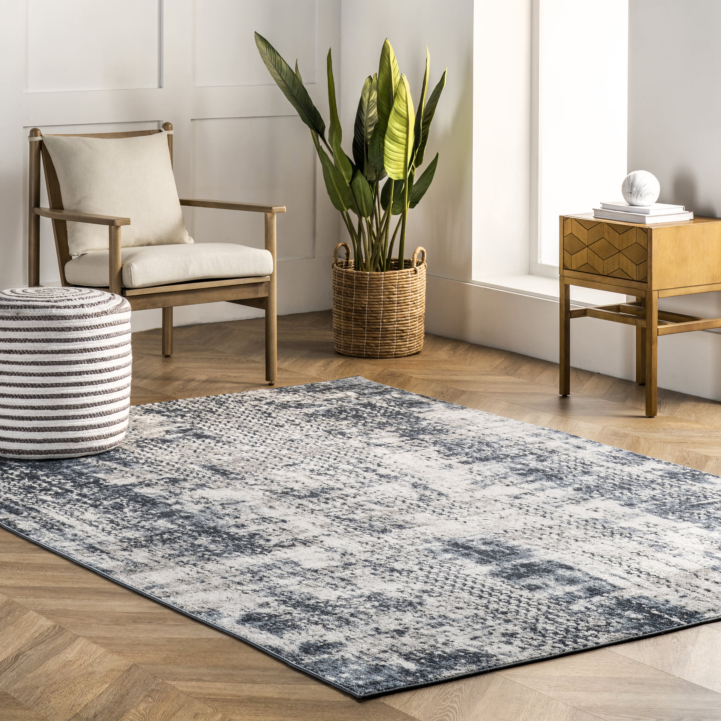 Stylish Demi Abstract Striped Area Rug in Blue - Perfect for Living Room, Bedroom or Office Decor