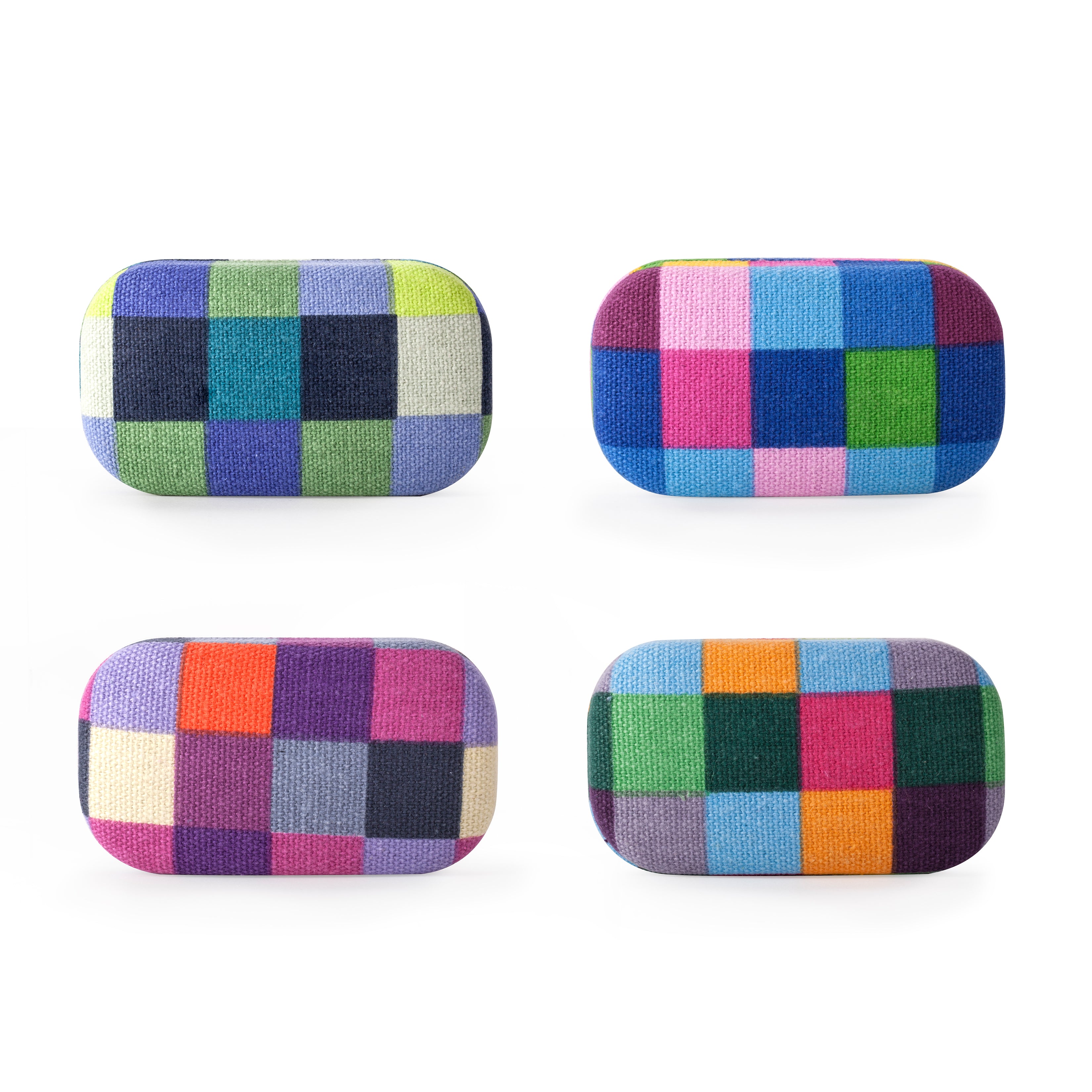 Stylish Plaid Travel Case for Women & Men - Durable Luggage Organizer for Weekend Trips & Business Travel - Perfect Carry-On Bag for Airplanes, Trains & Road Trips