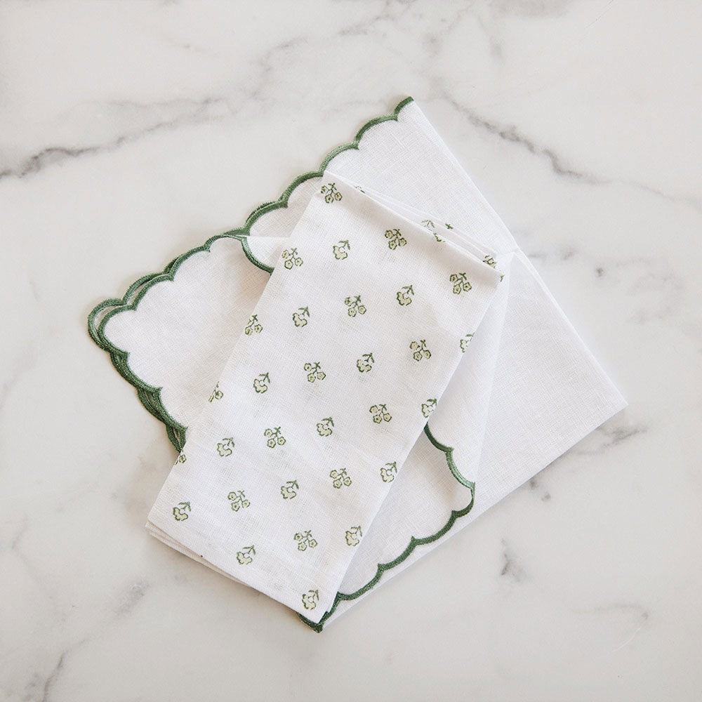 Premium Scallop Edge Linen Napkin Set - 100% Natural Green Table Linens for Elegant Dining, Wedding Decor & Home Entertaining