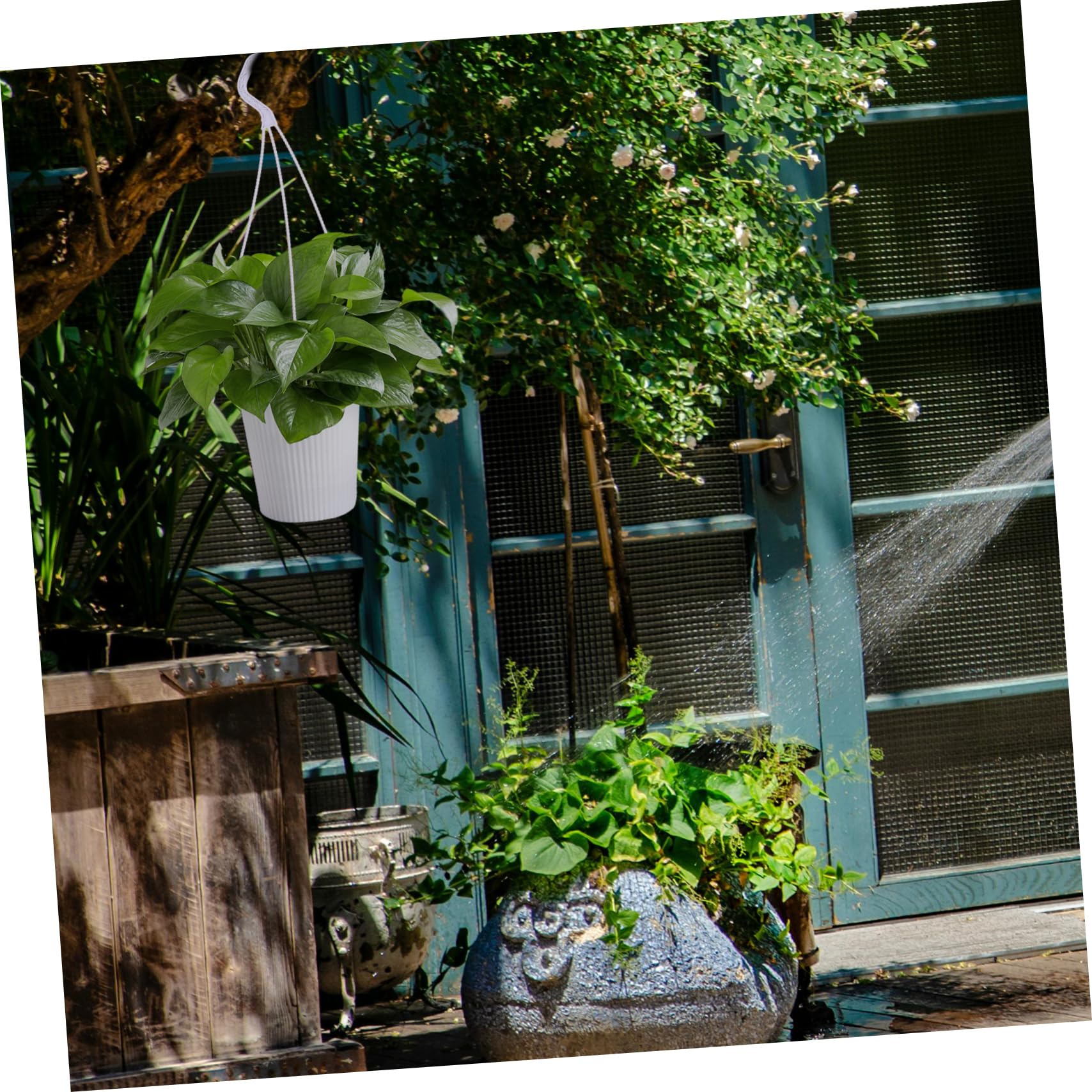 30pcs Cabilock Plastic Hanging Plant Hooks - White Lace Chlorophytum Hooks for Outdoor Hanging Baskets & Flower Pots | Durable Plastic Vases & Plant Hangers | Perfect for Balcony, Garden & Indoor Plant Decor