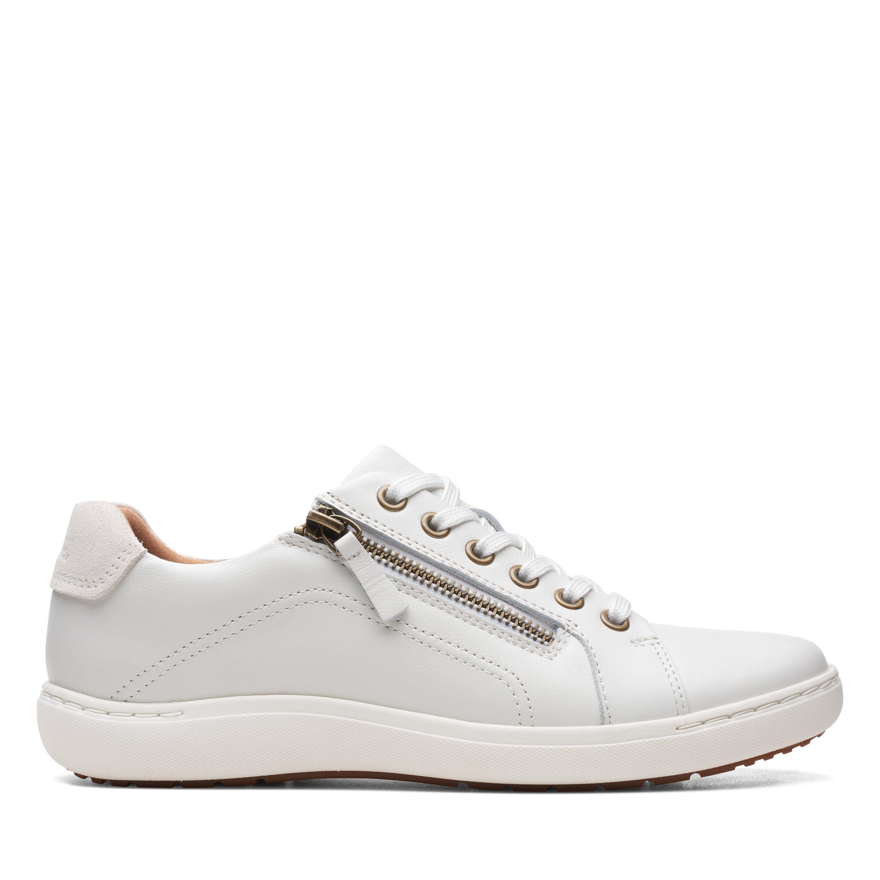 CLARKS NALLE LACE Women's Comfortable Walking Shoes - Medium & Wide Width Options for All-Day Wear - Perfect for Work, Travel & Casual Outings