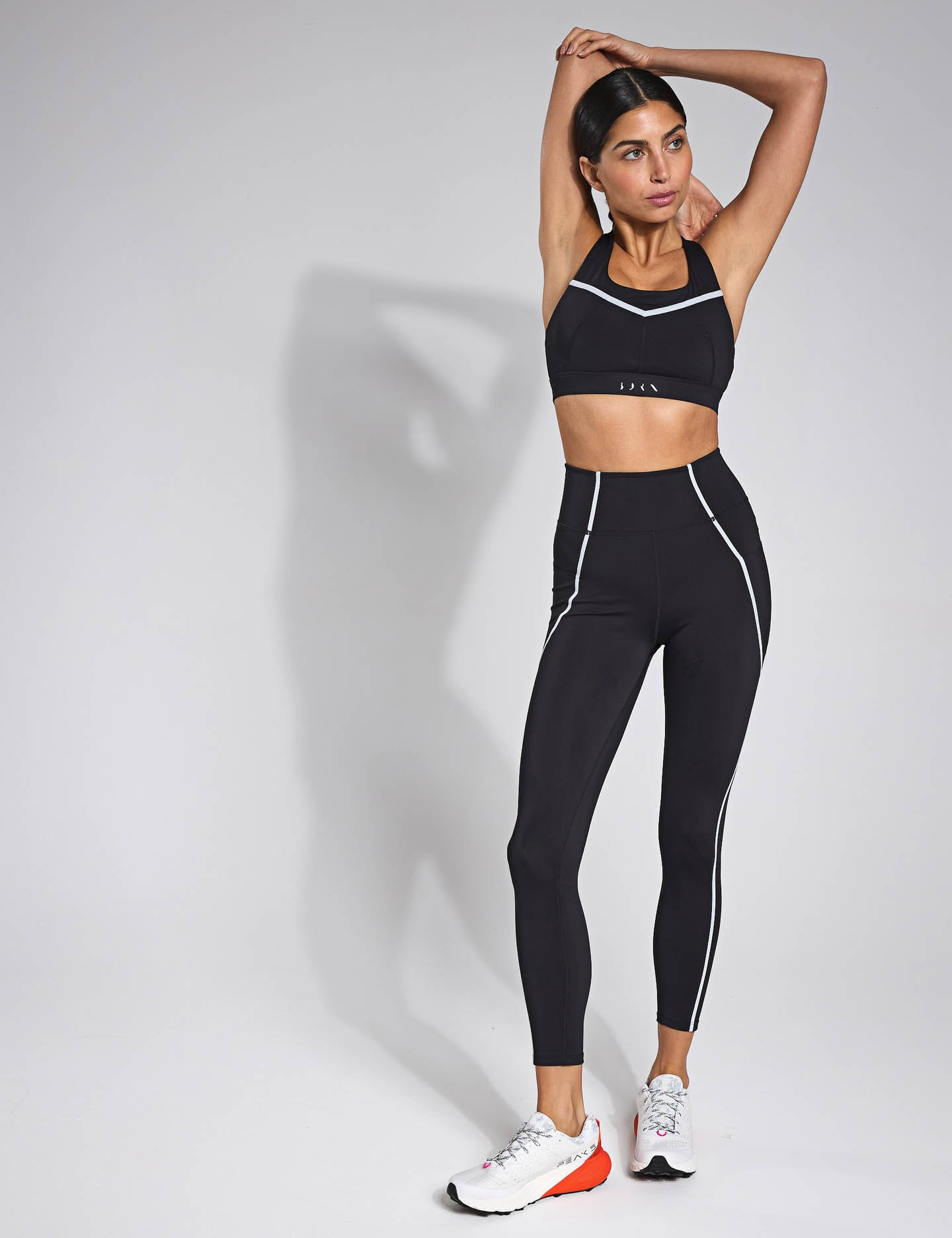 Luna Bra - Wireless Comfort Bra for Women, Seamless Support, Breathable Fabric - Perfect for Yoga, Workout & Everyday Wear - Black