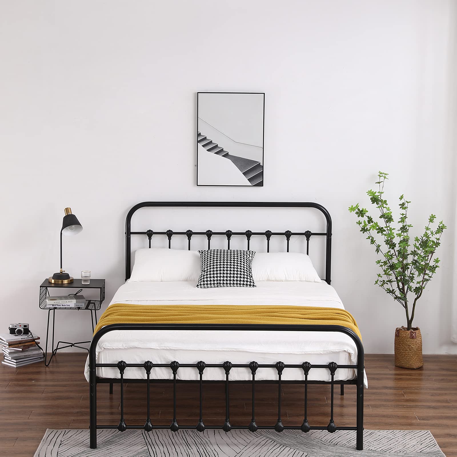**Full Size Metal Bed Frame with Headboard & Footboard - Sturdy Platform Bed, No Box Spring Needed, Noise-Free Mattress Foundation - Perfect for Bedrooms, Guest Rooms & Dormitories**