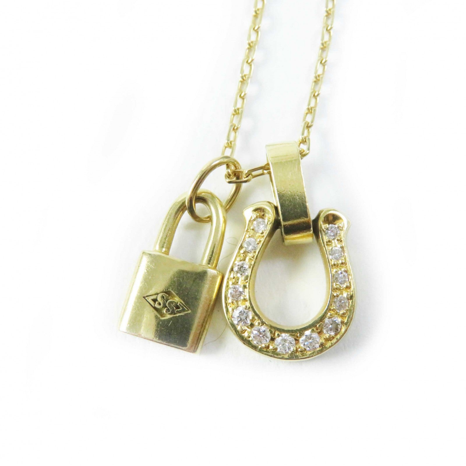 18K Gold Diamond Horseshoe Padlock Necklace for Women - Elegant Lucky Charm Pendant Jewelry Gift for Birthday, Anniversary & Valentine's Day