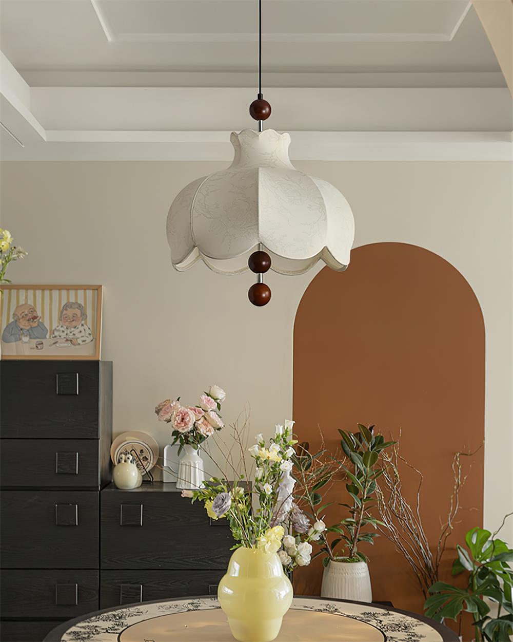 Kleura Modern Pendant Lamp - Stylish Hanging Light Fixture for Kitchen Island, Dining Room & Living Room Decor