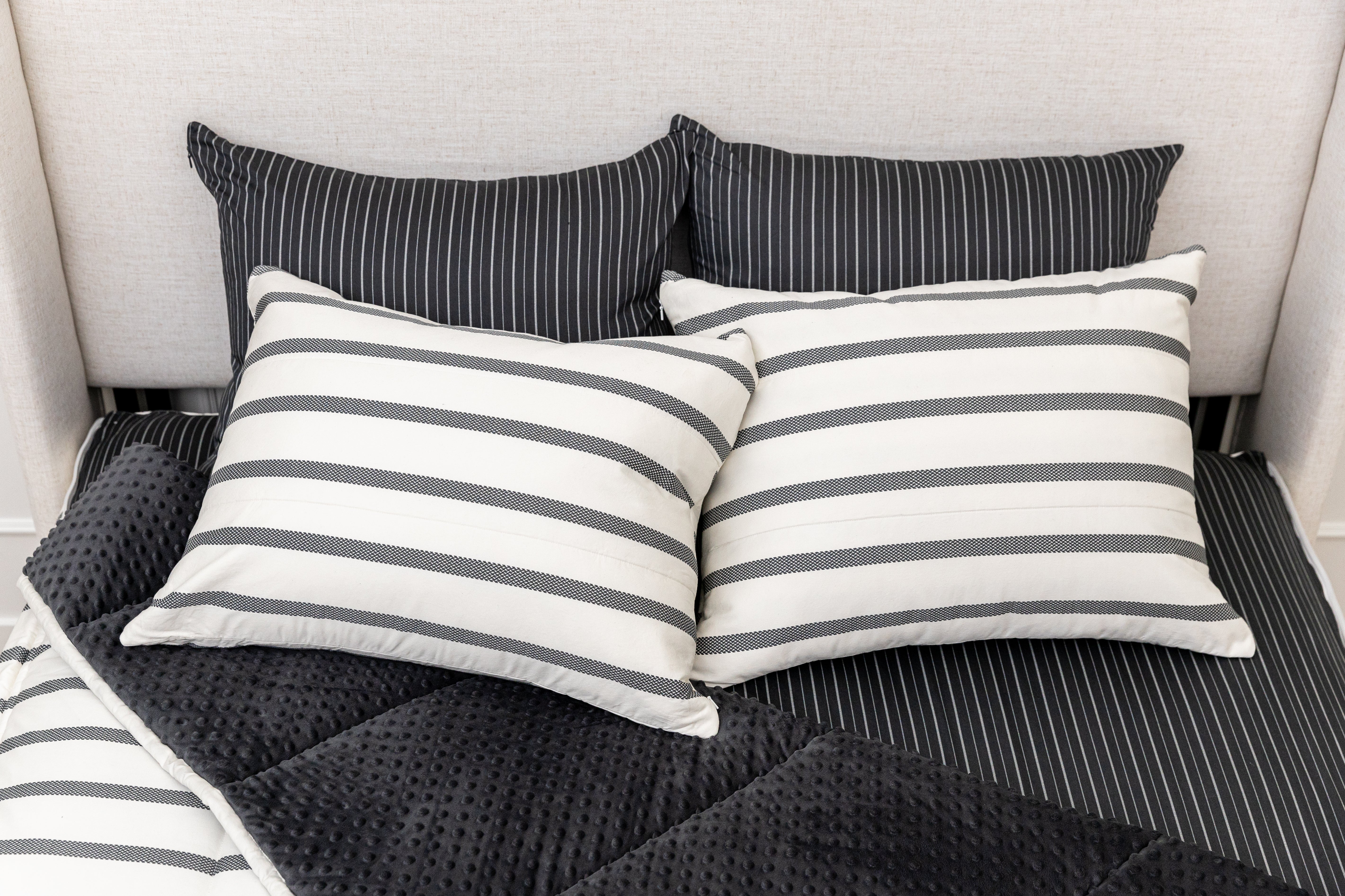 Chandler Beddy's - Premium Comfort Bedding Set for Cozy Sleep | Perfect for Master Bedrooms, Guest Rooms & Airbnb Stays