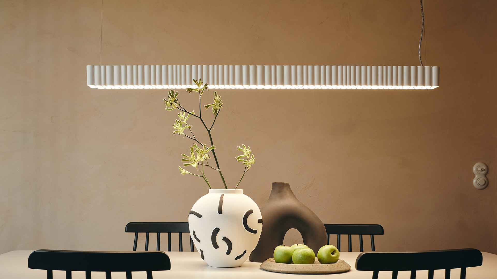 Calipso Linear 180 Stand Alone - Modern Freestanding LED Light Fixture for Home, Office & Commercial Spaces