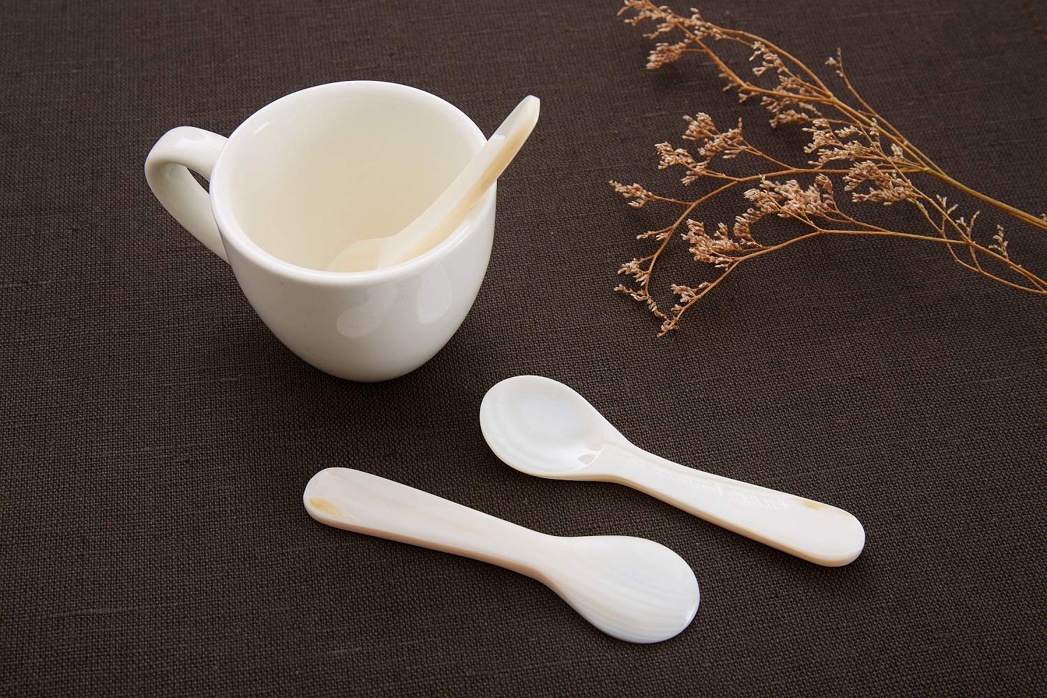 Premium Set of 6 White Mother of Pearl Caviar Spoons - Elegant MOP Serving Utensils for Caviar, Eggs, Ice Cream & Coffee (11x2.5cm) - Perfect for Fine Dining, Gourmet Parties & Luxury Gift Giving