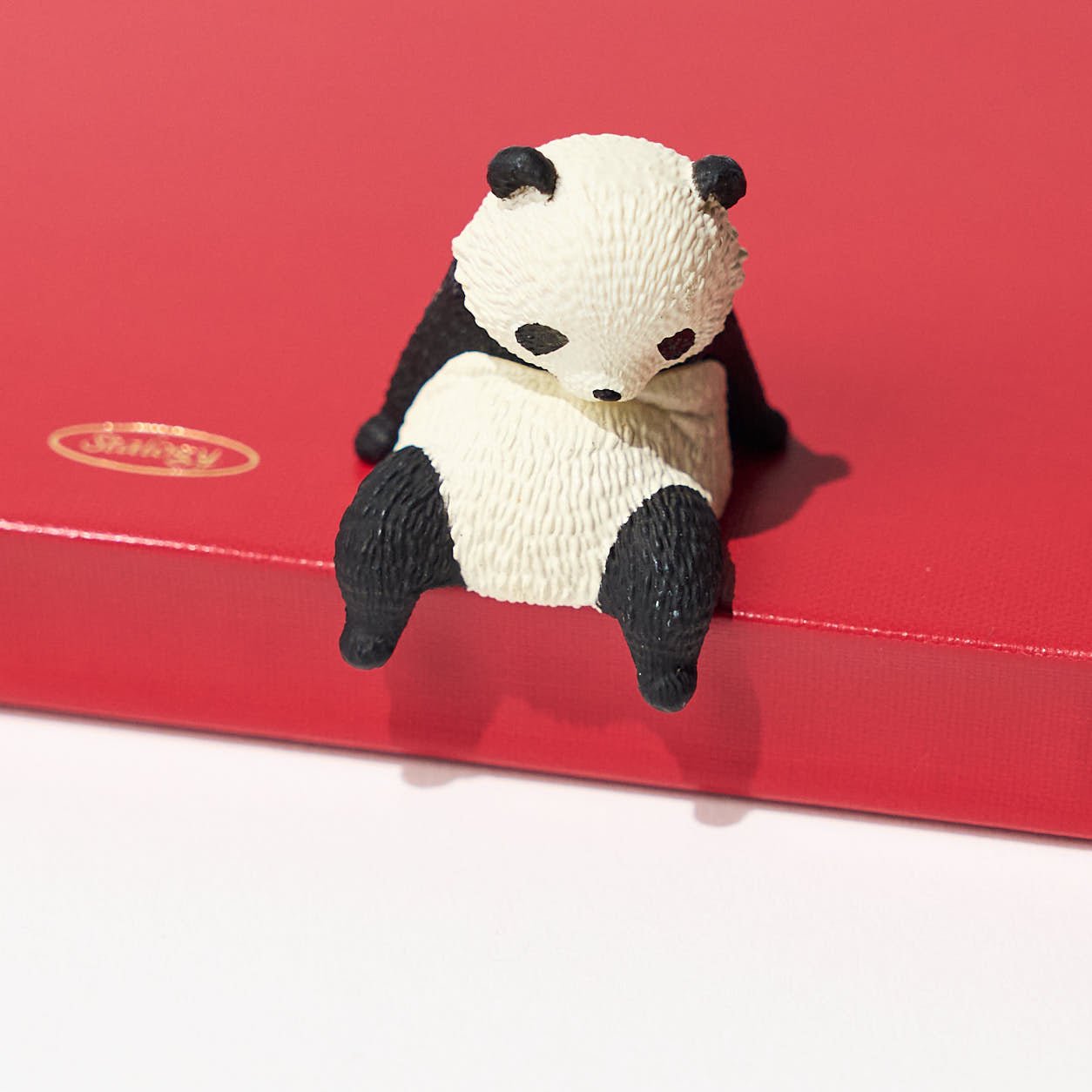 Panda Resting on the Edge Gacha Capsule Toy - Cute Collectible Figure for Anime Fans, Desk Decor & Stress Relief | Perfect for Office, Home Display & Kawaii Collections