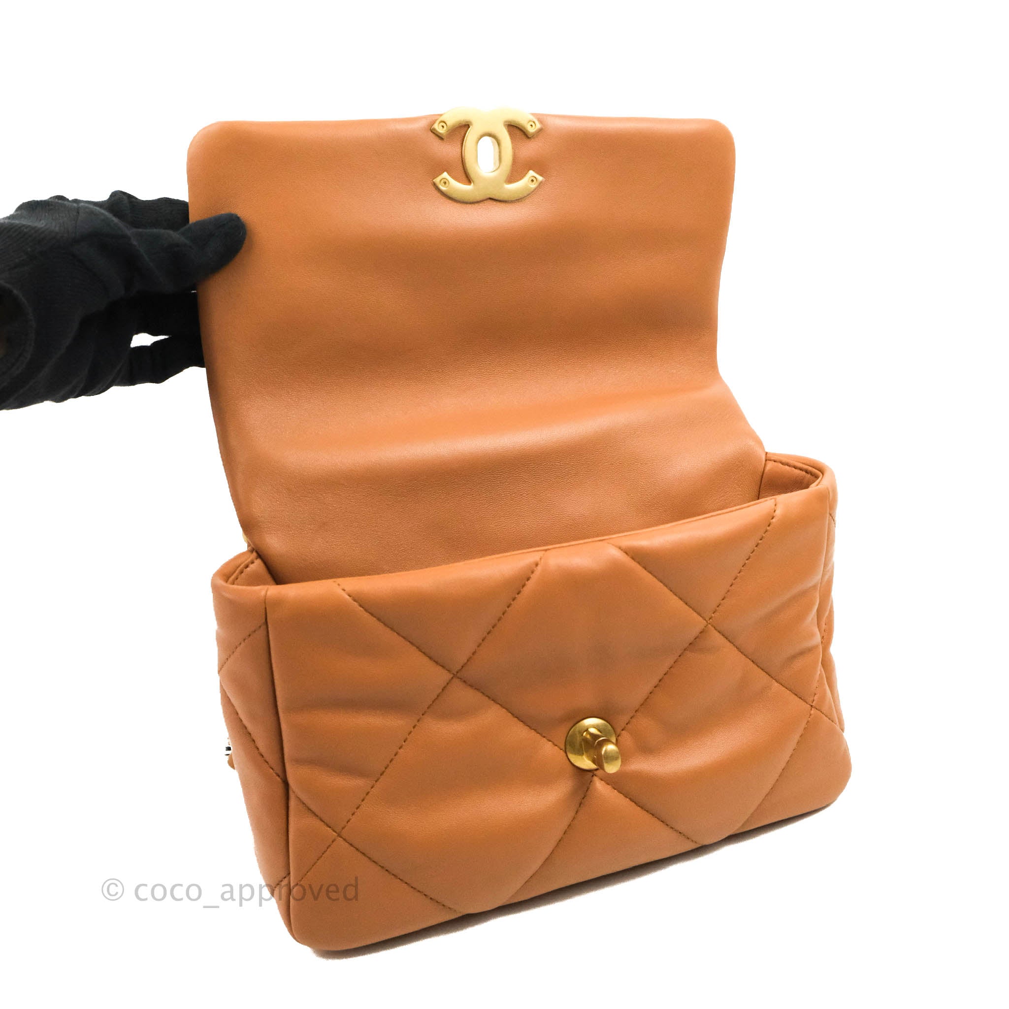 Chanel 19 Small Handbag in Caramel Dark Beige Lambskin Leather with Mixed Hardware 21K Collection - Perfect for Everyday Luxury & Special Occasions