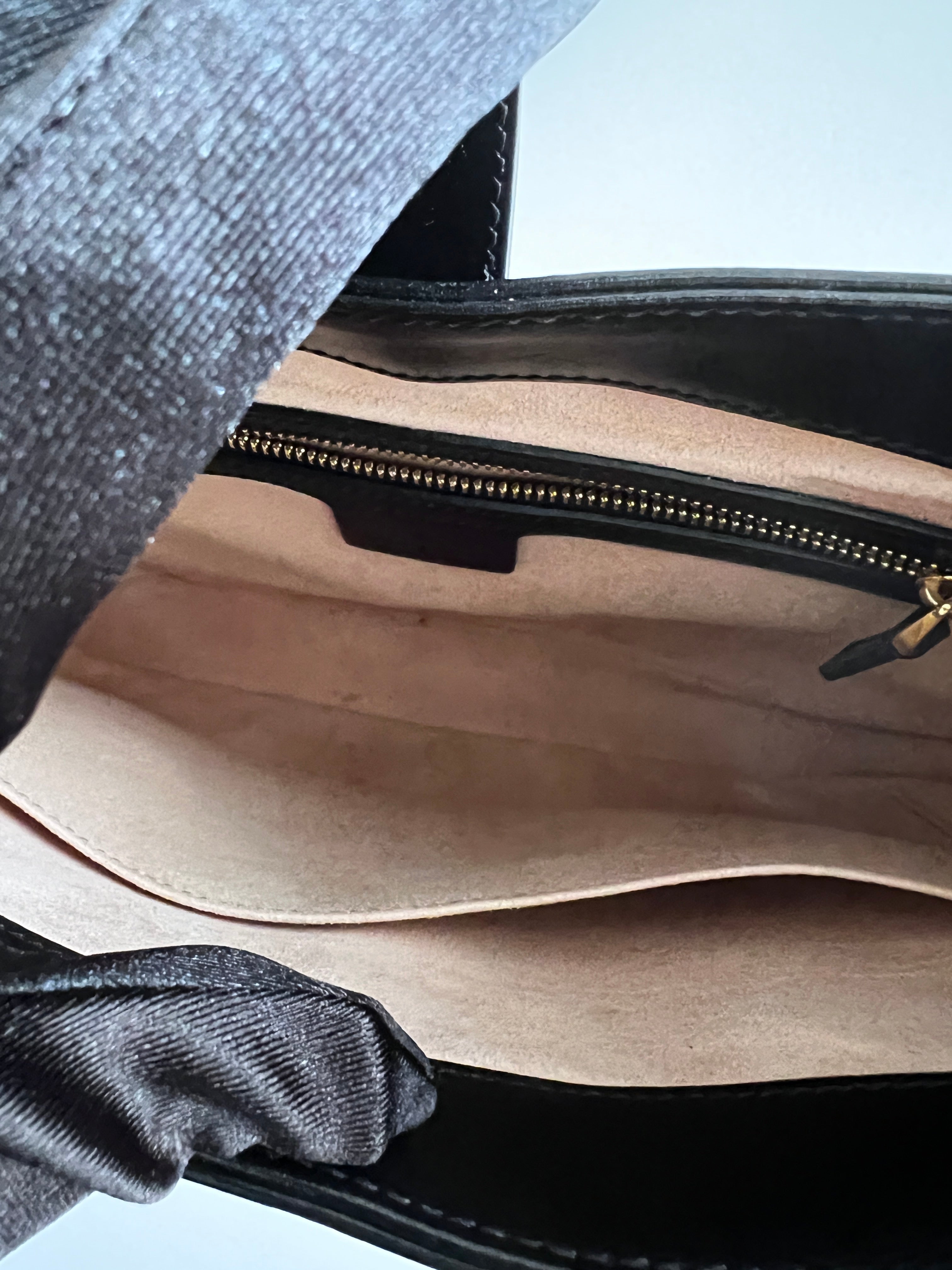 Authentic Gucci Jackie 1961 Small Black Shoulder Bag - Vintage Luxury Handbag in Excellent Condition | Perfect for Date Night, Office & Special Occasions