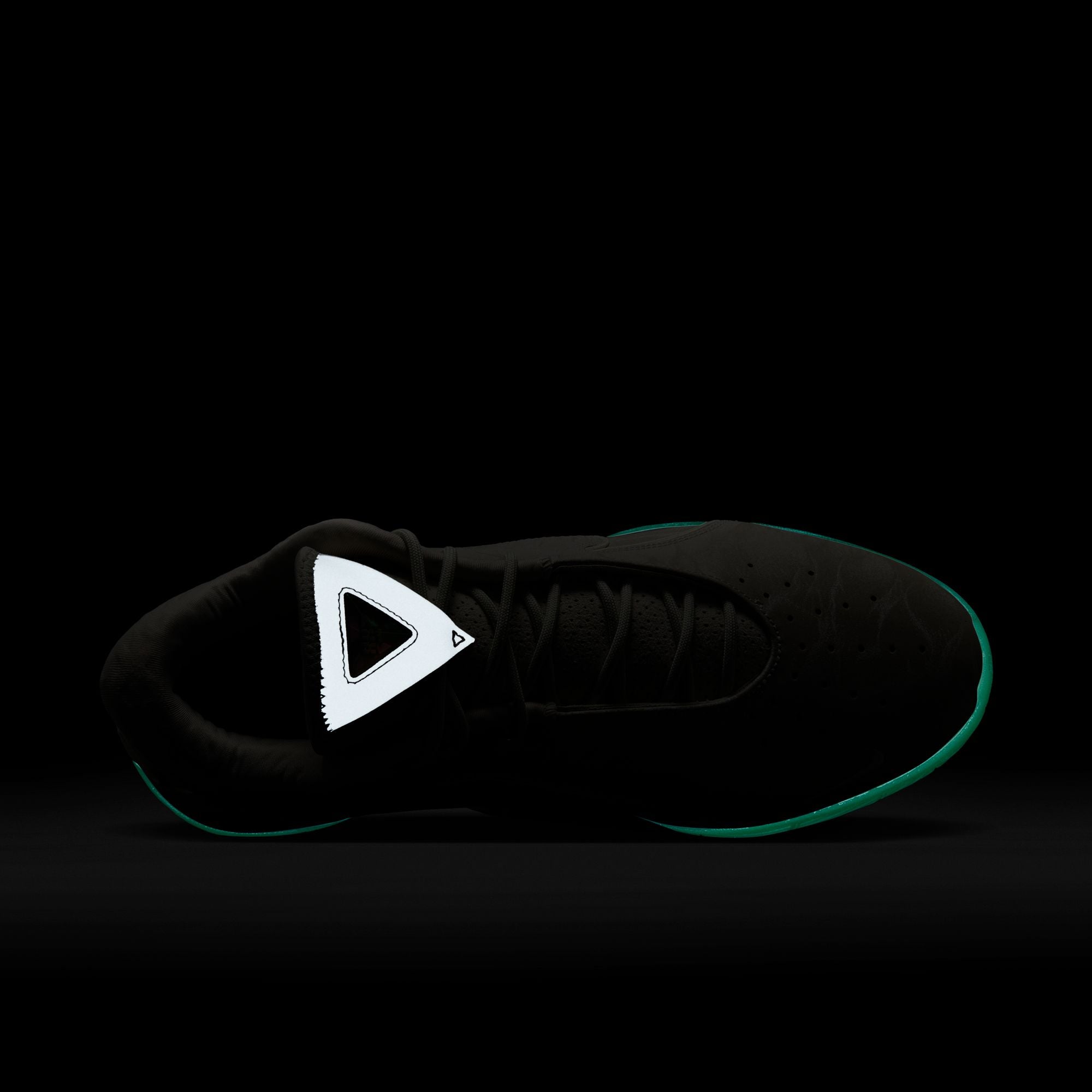 LeBron XXII 1 Basketball Shoes - High-Performance Men's Sneakers for Court & Street Wear - Perfect for NBA Games, Training, and Casual Style