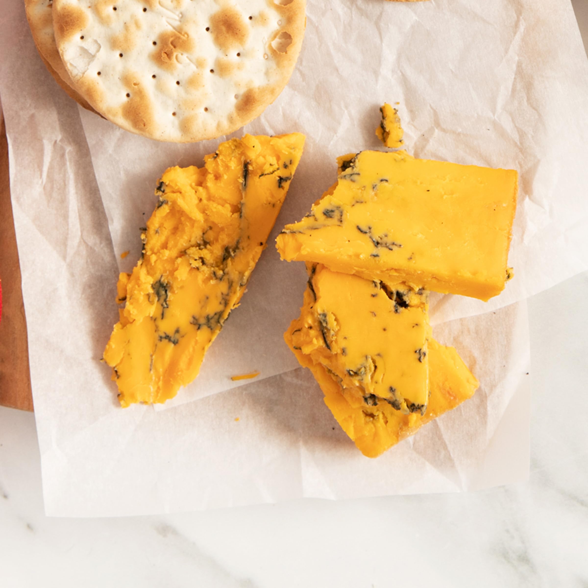 igourmet Premium Pub Cheese Assortment - 4 Unique Gourmet Cheeses (Cheddar with Caramelized Onion, Shropshire Blue, Irish Green Wax Cheddar, Red Dragon) | Perfect for Beer Pairing, Charcuterie Boards & Holiday Gifts | Artisan Cheese Selection for Parties & Entertaining