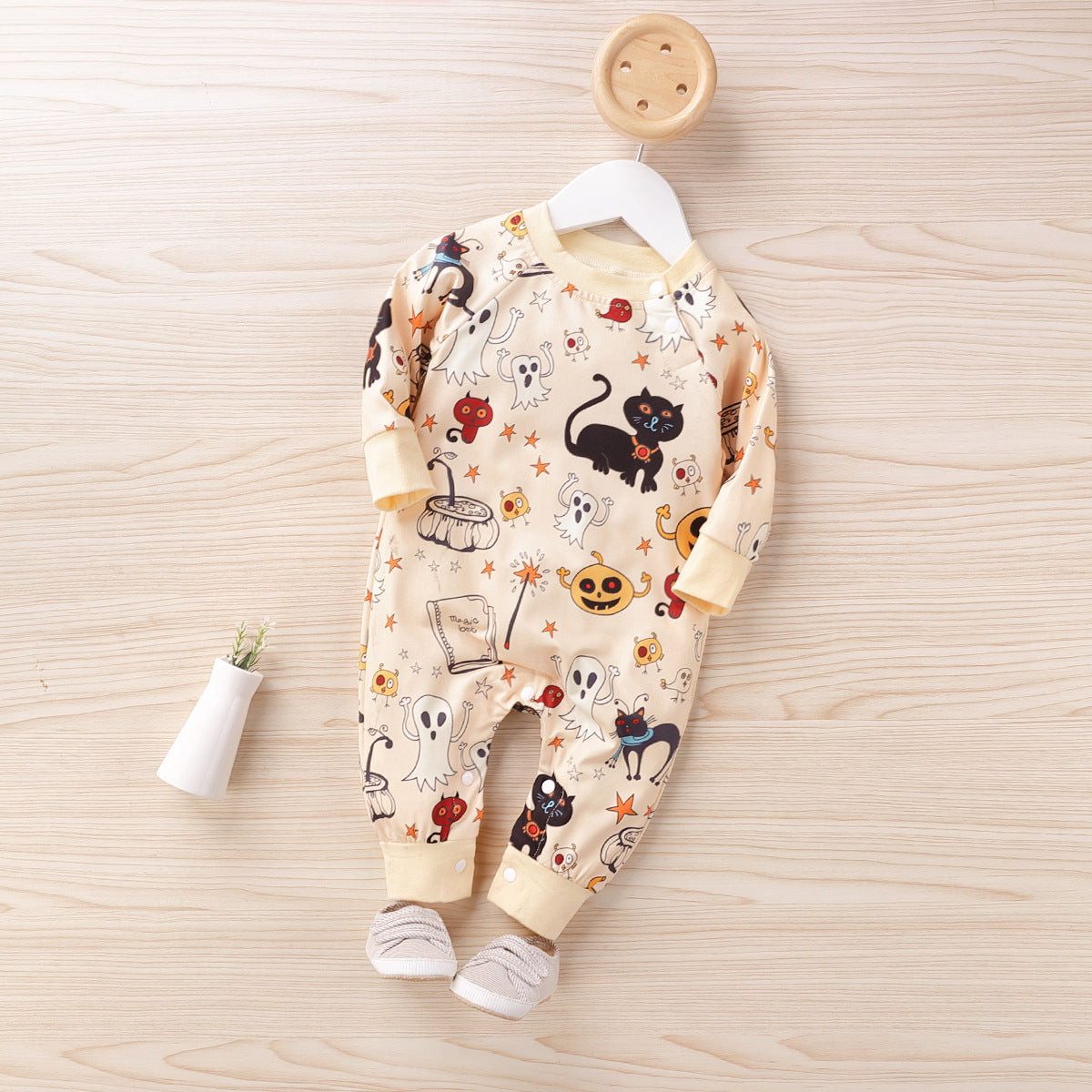 Halloween Baby Jumpsuit - Cute Printed Halloween Outfit for Infants & Toddlers - Perfect for Trick-or-Treating, Costume Parties & Photo Shoots