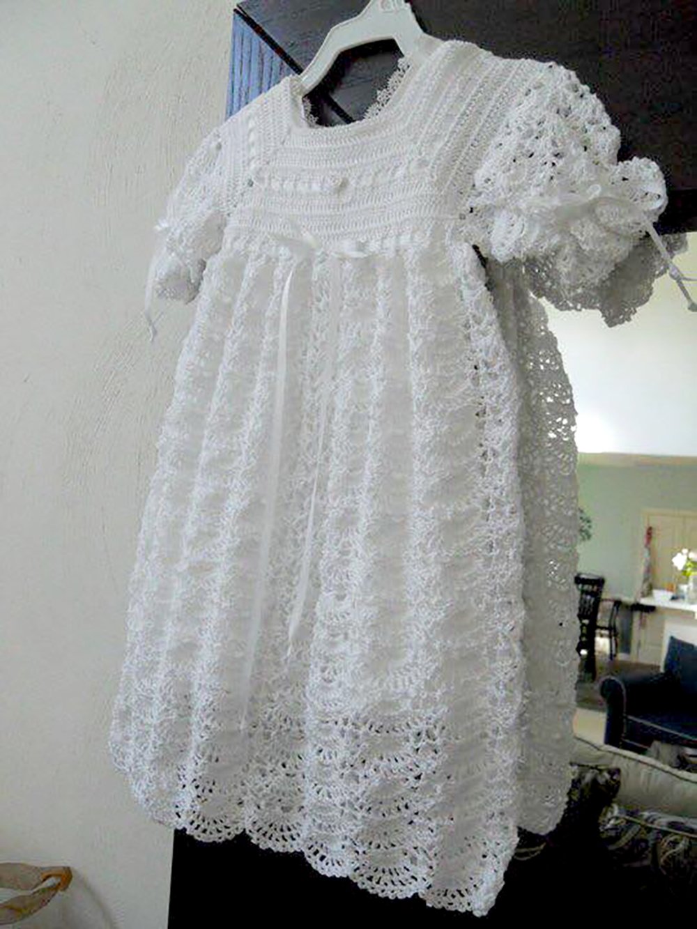 Handmade White Crochet Christening Gown Set for Baby Girls 0-12 Months - Baptism Dress with Matching Booties & Bonnet - Perfect for Christenings, First Communion & Special Occasions