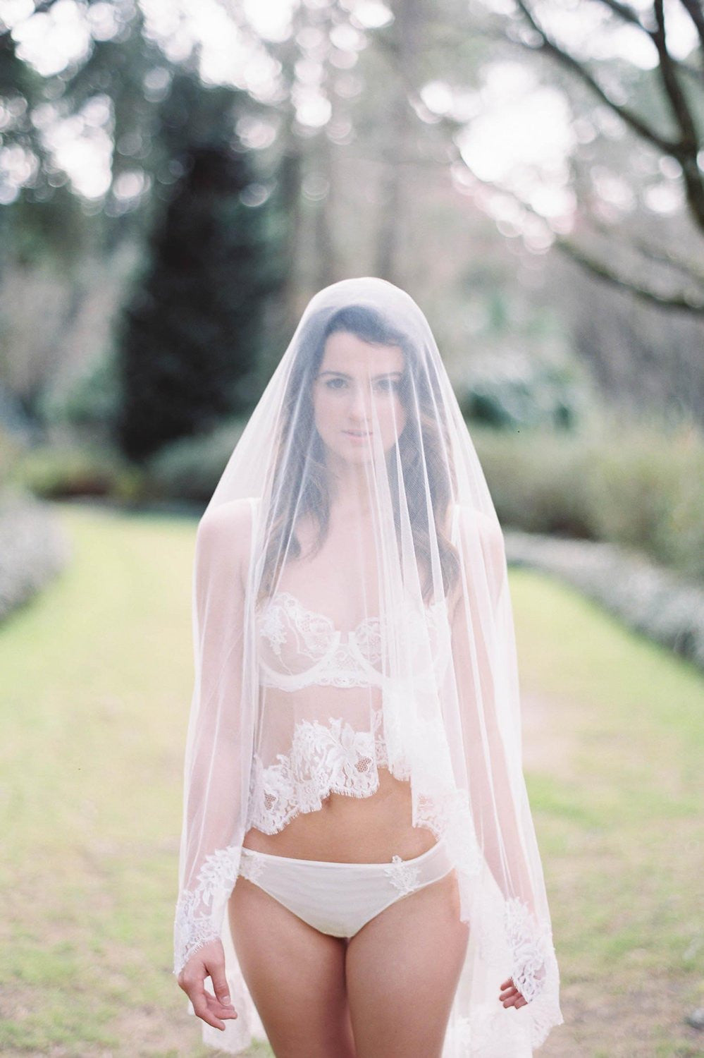 Elegant Marie Silk Tulle & French Lace Wedding Veil - Perfect for Bridal Ceremonies, Photos & Special Occasions