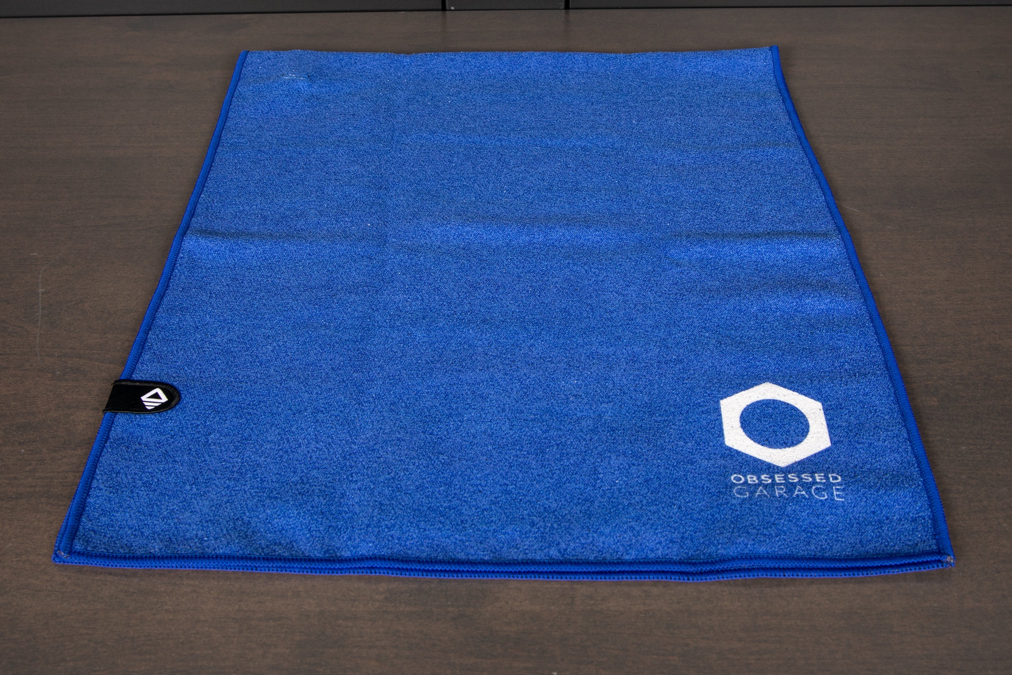 Premium Obsessed Garage Gym Towel - Super Absorbent Microfiber Workout Towel for Fitness, Gym & Home Exercise - Perfect for Sweat Absorption & Quick Drying