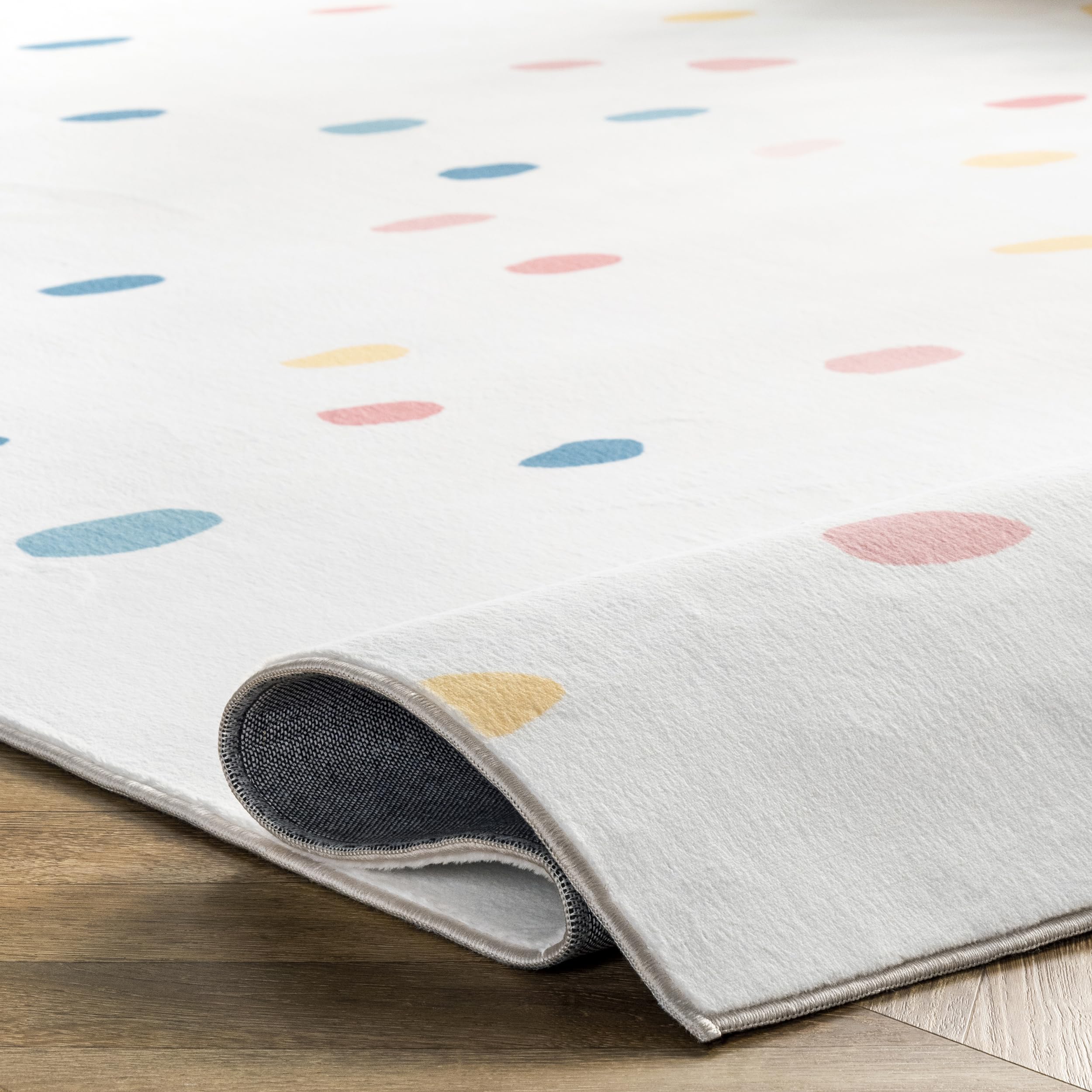 nuLOOM Calla Kids Polka Dot Nursery Rug | 5' x 8' Multi-Color Rectangular Playroom Carpet | Soft & Safe for Baby Rooms, Daycares & Kids' Bedrooms