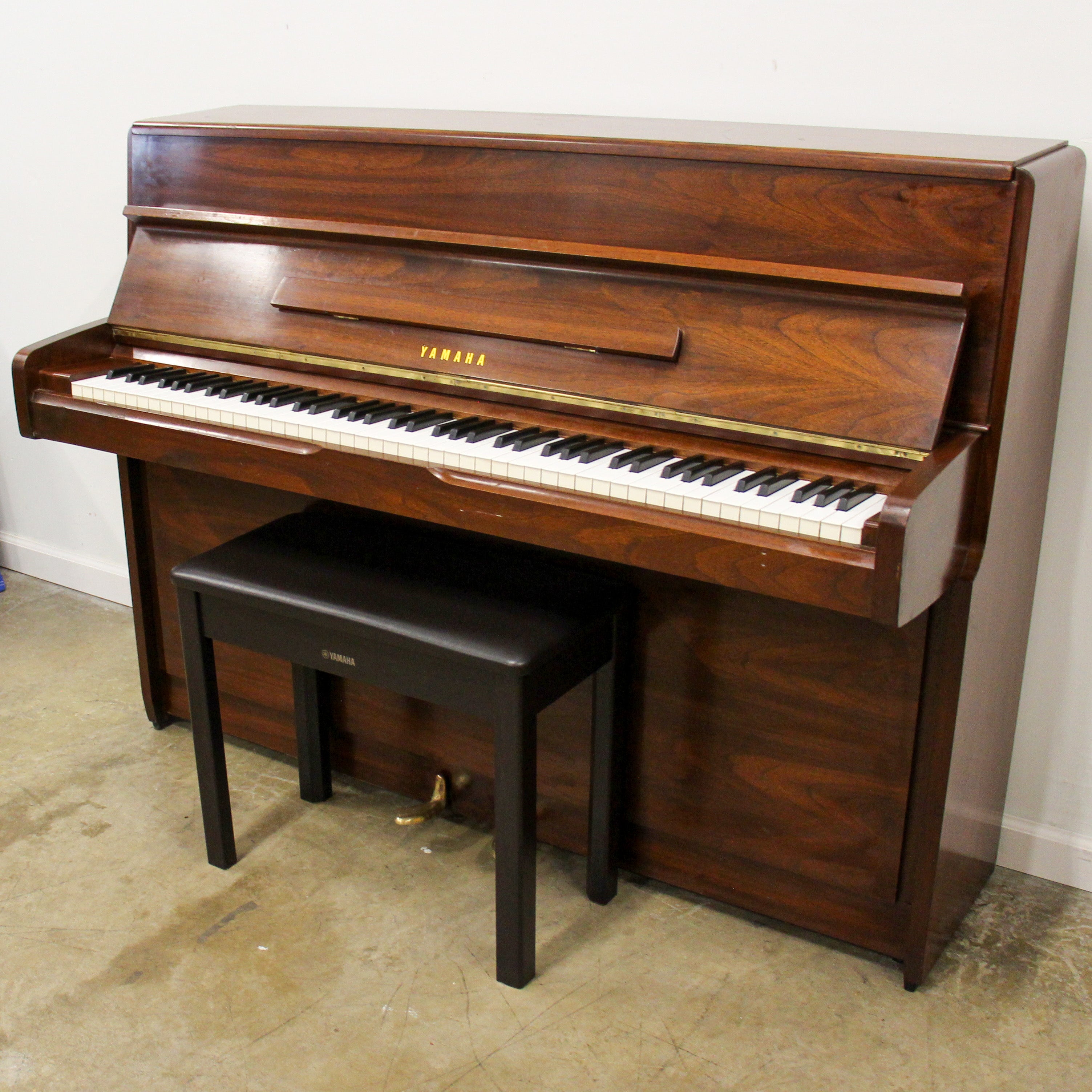 1978 Yamaha M1 Dark Walnut Console Piano - Vintage Upright Piano for Home, Studio & Performance | Perfect for Classical, Jazz & Contemporary Music
