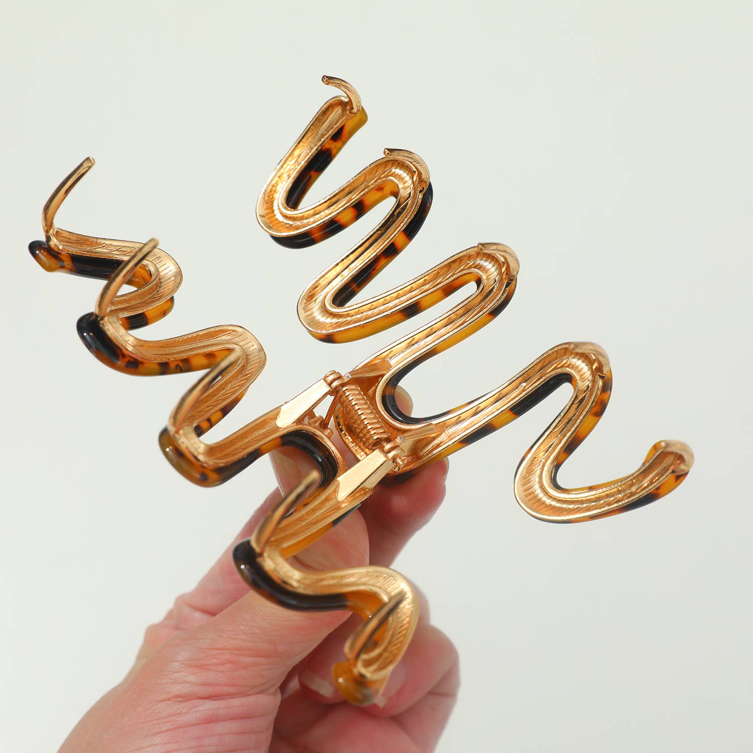 Willow Large Squiggle Metal Claw Clip - Hair Claw Clips for Women, Strong Hold Hair Clips for Thick Hair, Boho Hair Accessories for Beach, Party & Everyday Use