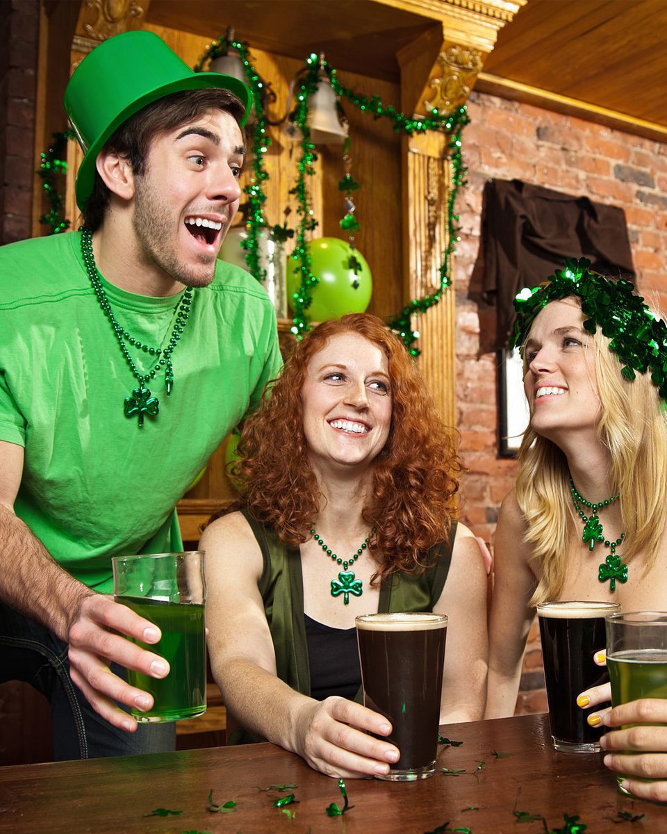 Unisex Strong Irish Women Jersey Shirt - St. Patrick's Day Gift for Women & Men - Comfortable Cotton Tee for Irish Pride, Pub Crawls & Festivals